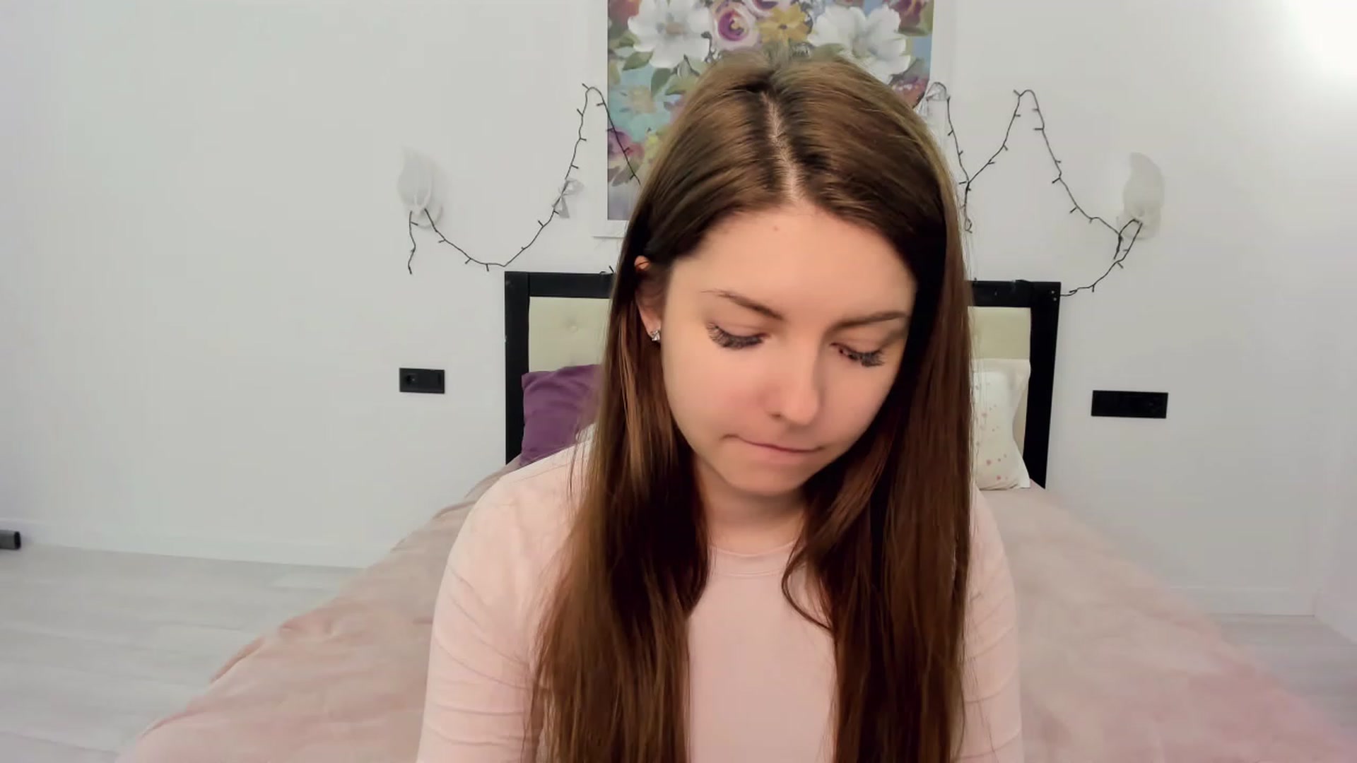 Gallery image thumbnail from Miriam_Mills's myfreecams stream on, 05/04/2023, 09:37 image 5 of 20