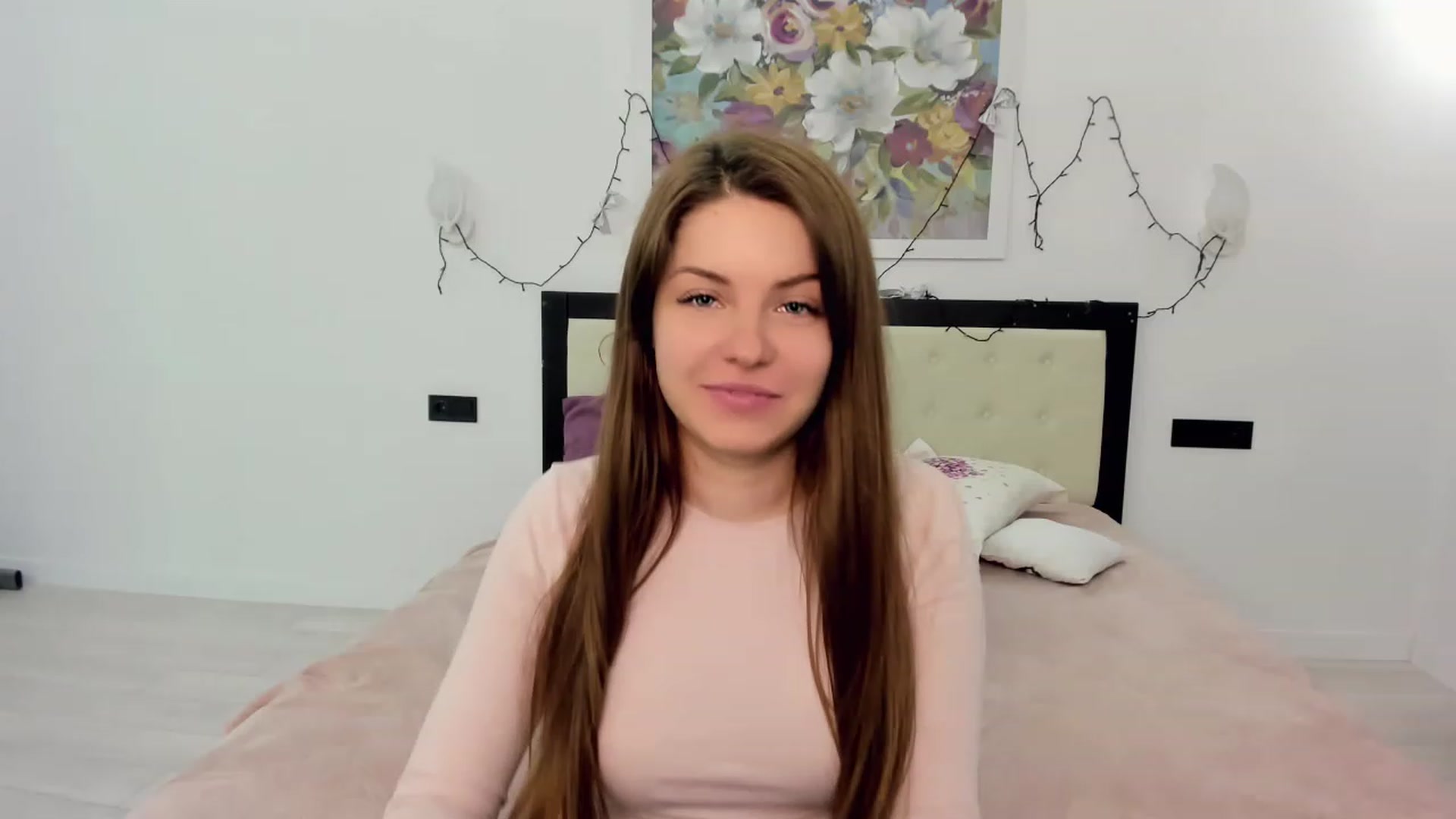 Gallery image thumbnail from Miriam_Mills's myfreecams stream on, 05/04/2023, 09:37 image 19 of 20