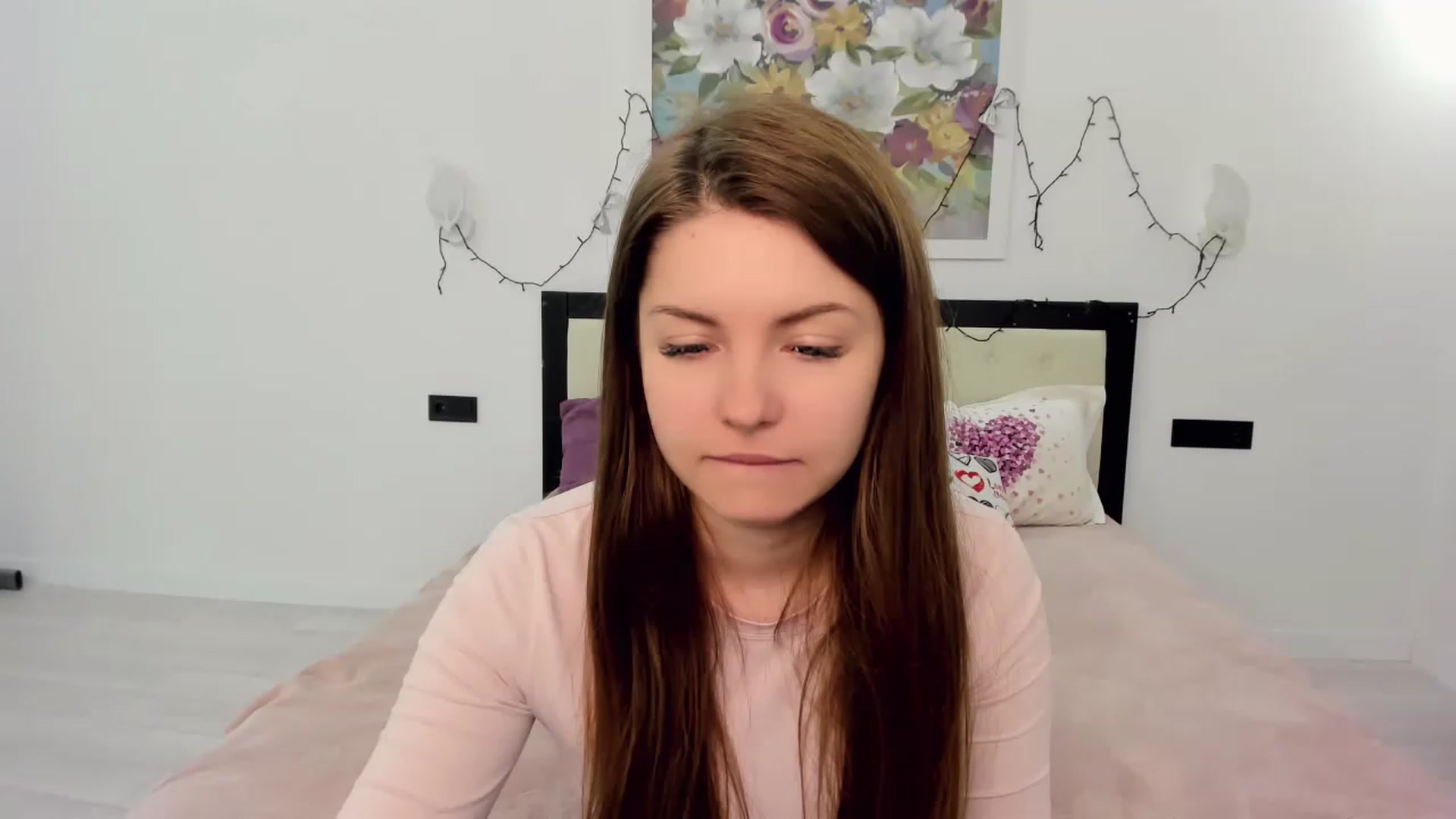 Gallery image thumbnail from Miriam_Mills's myfreecams stream on, 05/04/2023, 09:37 image 11 of 20