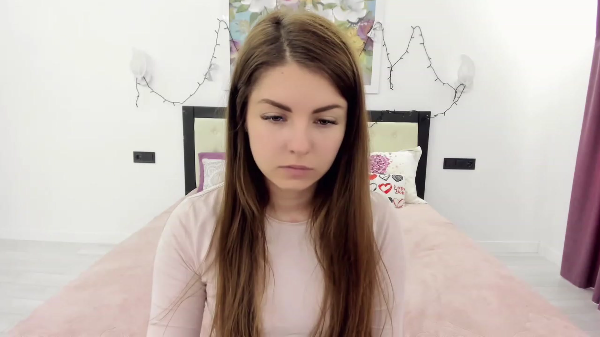 Gallery image thumbnail from Miriam_Mills's myfreecams stream on, 05/05/2023, 08:38 image 14 of 20