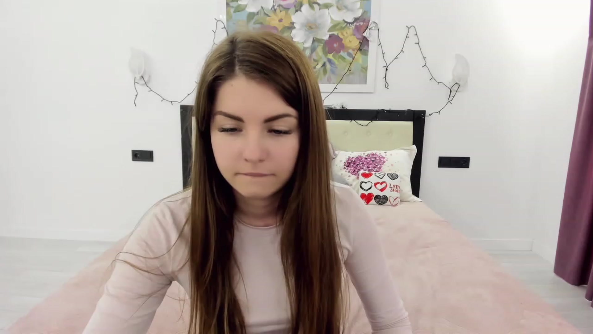 Gallery image thumbnail from Miriam_Mills's myfreecams stream on, 05/05/2023, 08:38 image 7 of 20