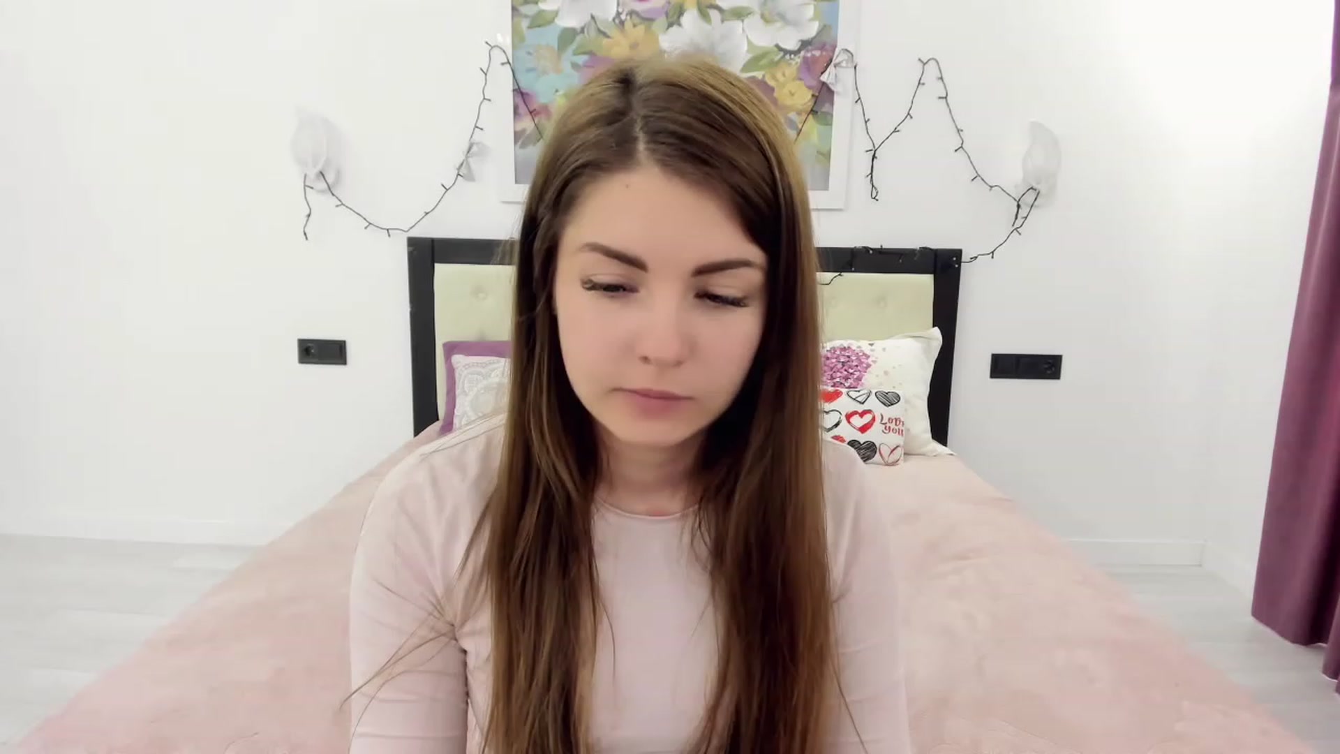 Gallery image thumbnail from Miriam_Mills's myfreecams stream on, 05/05/2023, 08:38 image 11 of 20