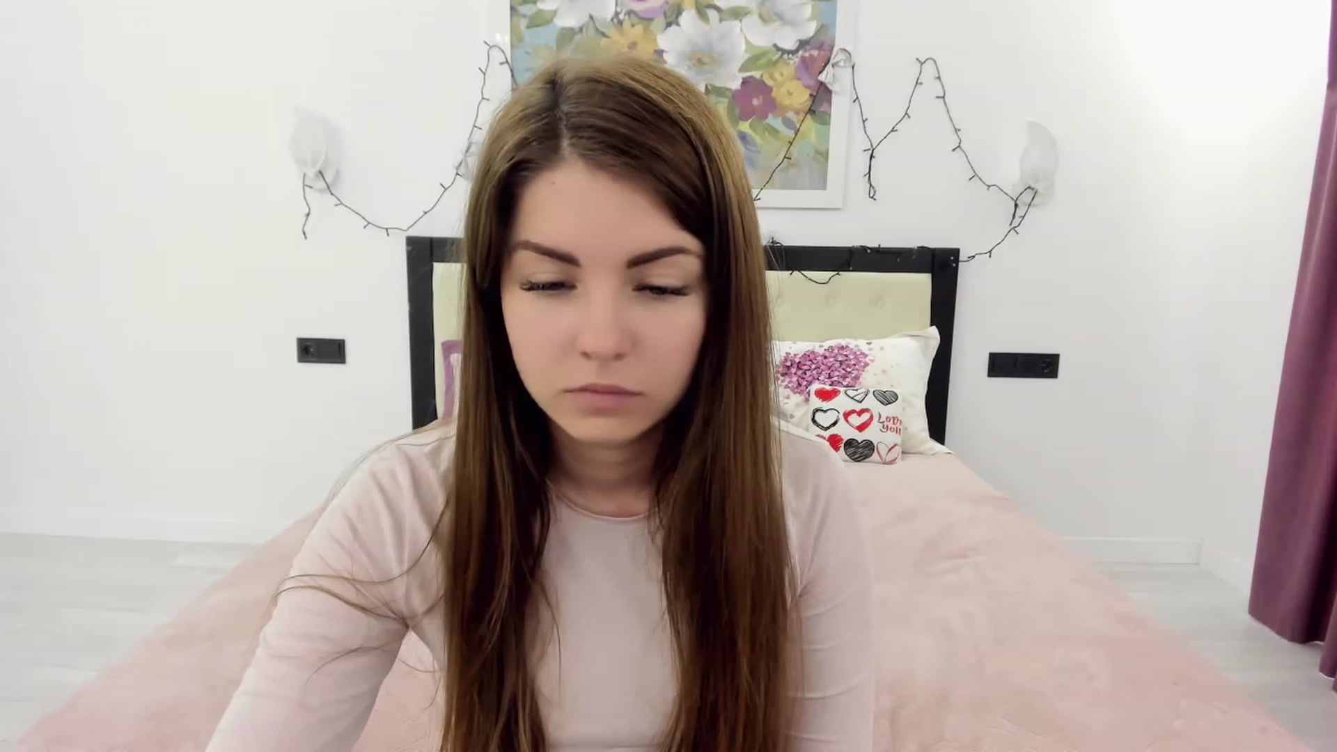 Gallery image thumbnail from Miriam_Mills's myfreecams stream on, 05/05/2023, 08:38 image 8 of 20