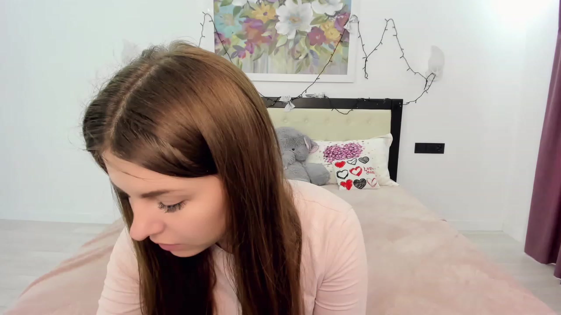 Gallery image thumbnail from Miriam_Mills's myfreecams stream on, 05/05/2023, 12:06 image 7 of 20