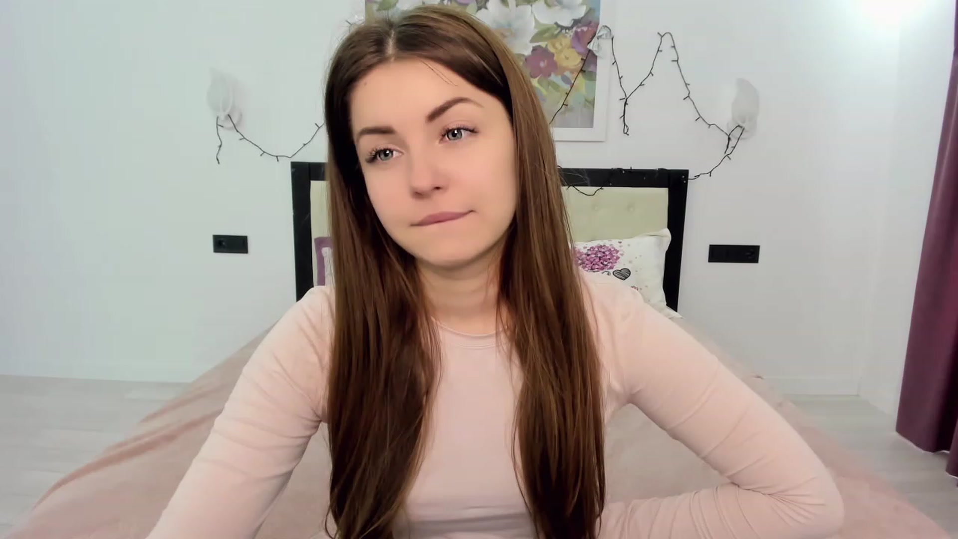 Gallery image thumbnail from Miriam_Mills's myfreecams stream on, 05/05/2023, 12:06 image 5 of 20