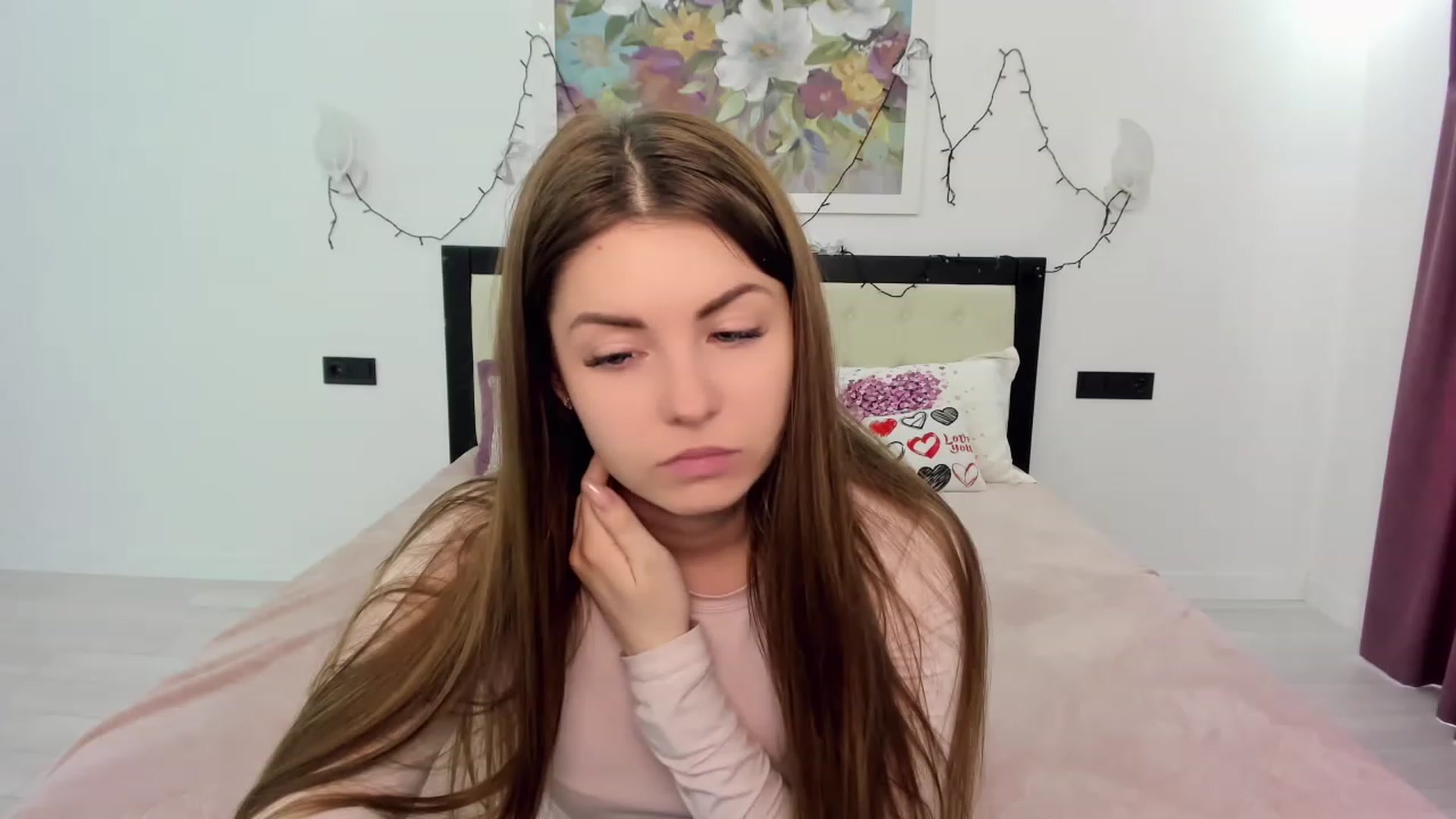 Gallery image thumbnail from Miriam_Mills's myfreecams stream on, 05/05/2023, 12:06 image 12 of 20