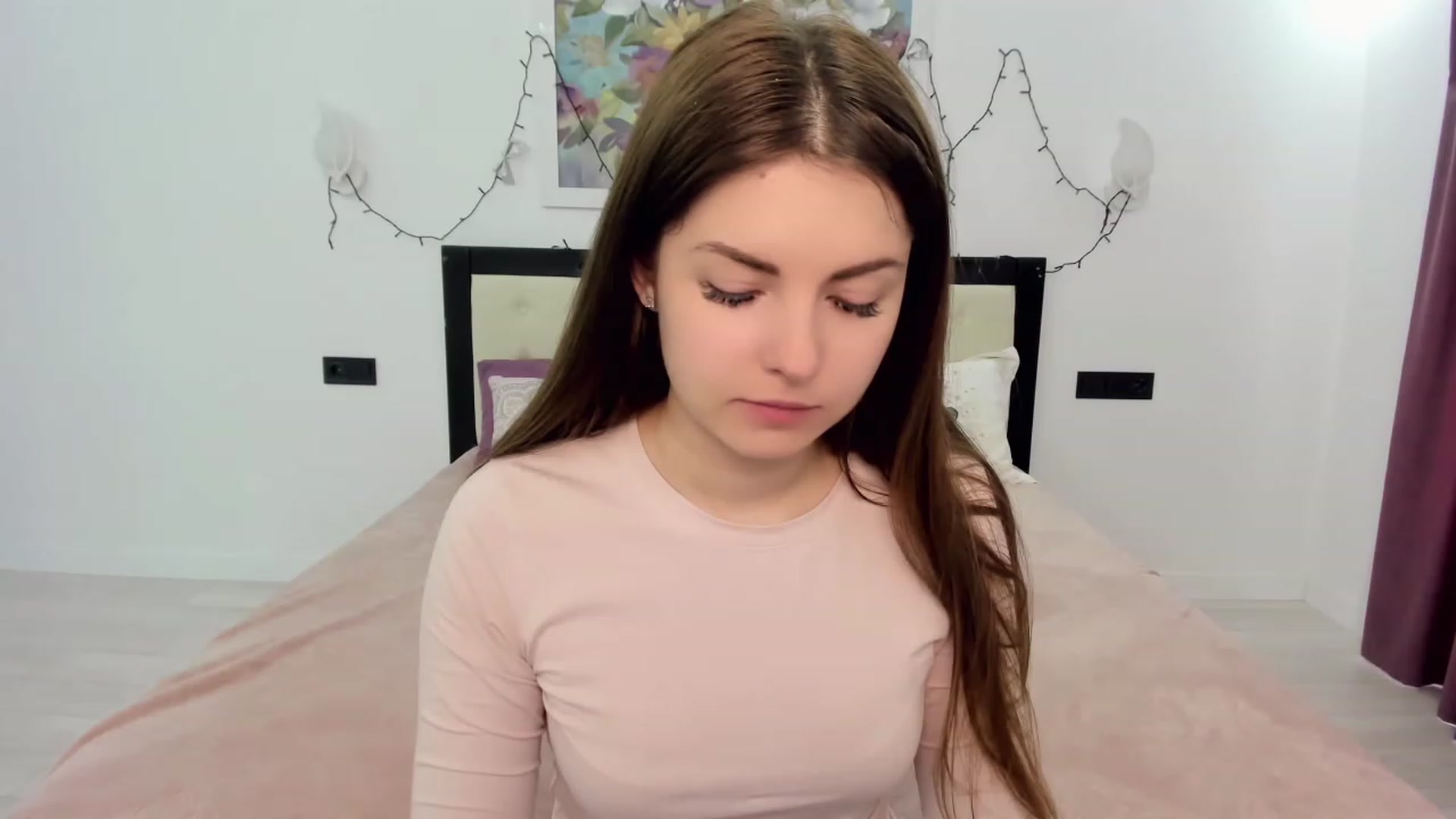 Gallery image thumbnail from Miriam_Mills's myfreecams stream on, 05/05/2023, 12:06 image 1 of 20