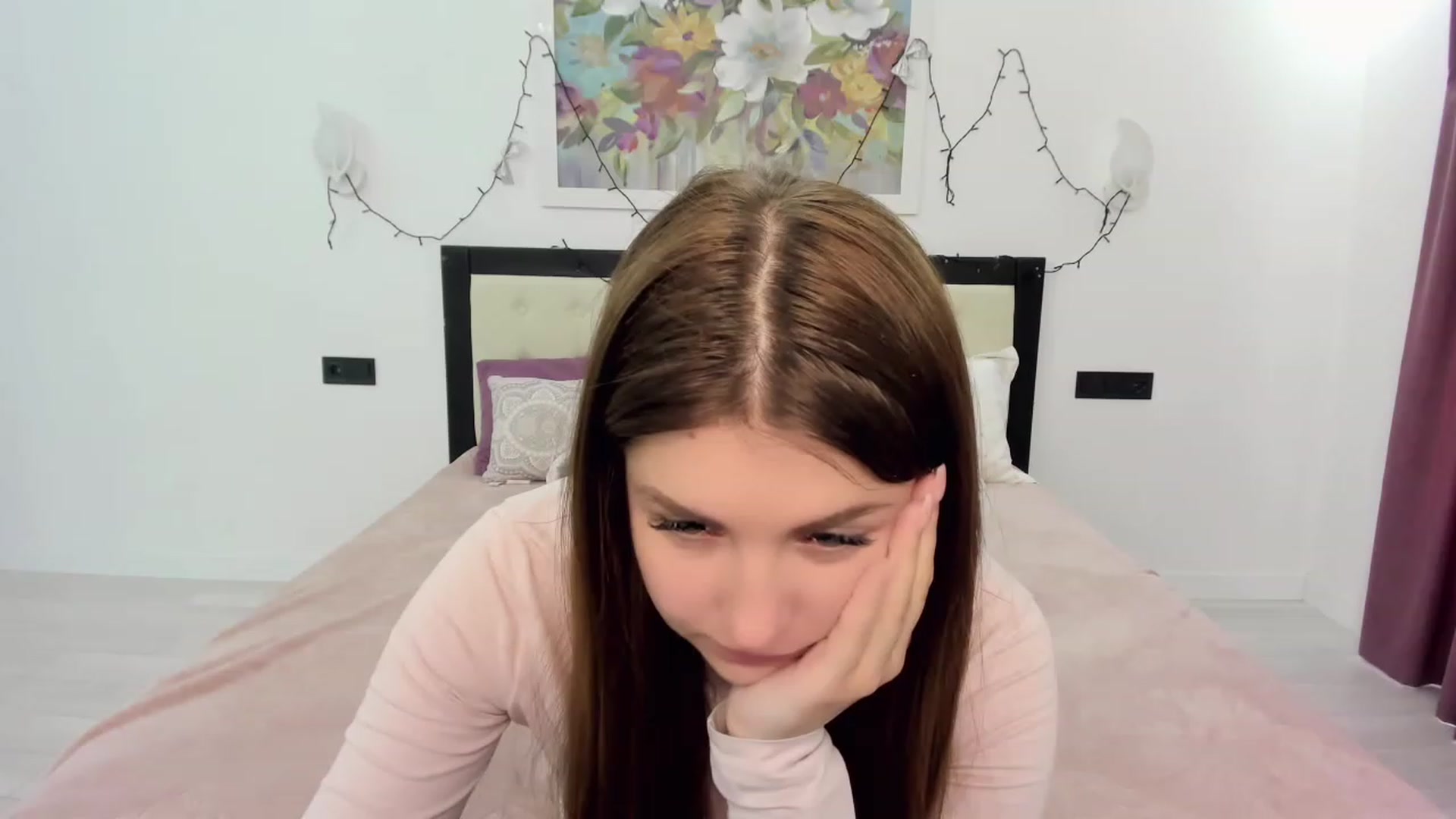 Gallery image thumbnail from Miriam_Mills's myfreecams stream on, 05/05/2023, 12:06 image 11 of 20