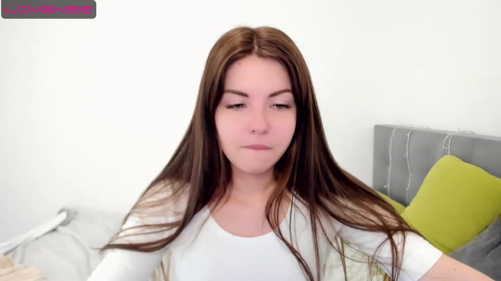Gallery image thumbnail from Miriam_Mills's myfreecams stream on, 05/08/2023, 12:01 image 4 of 20