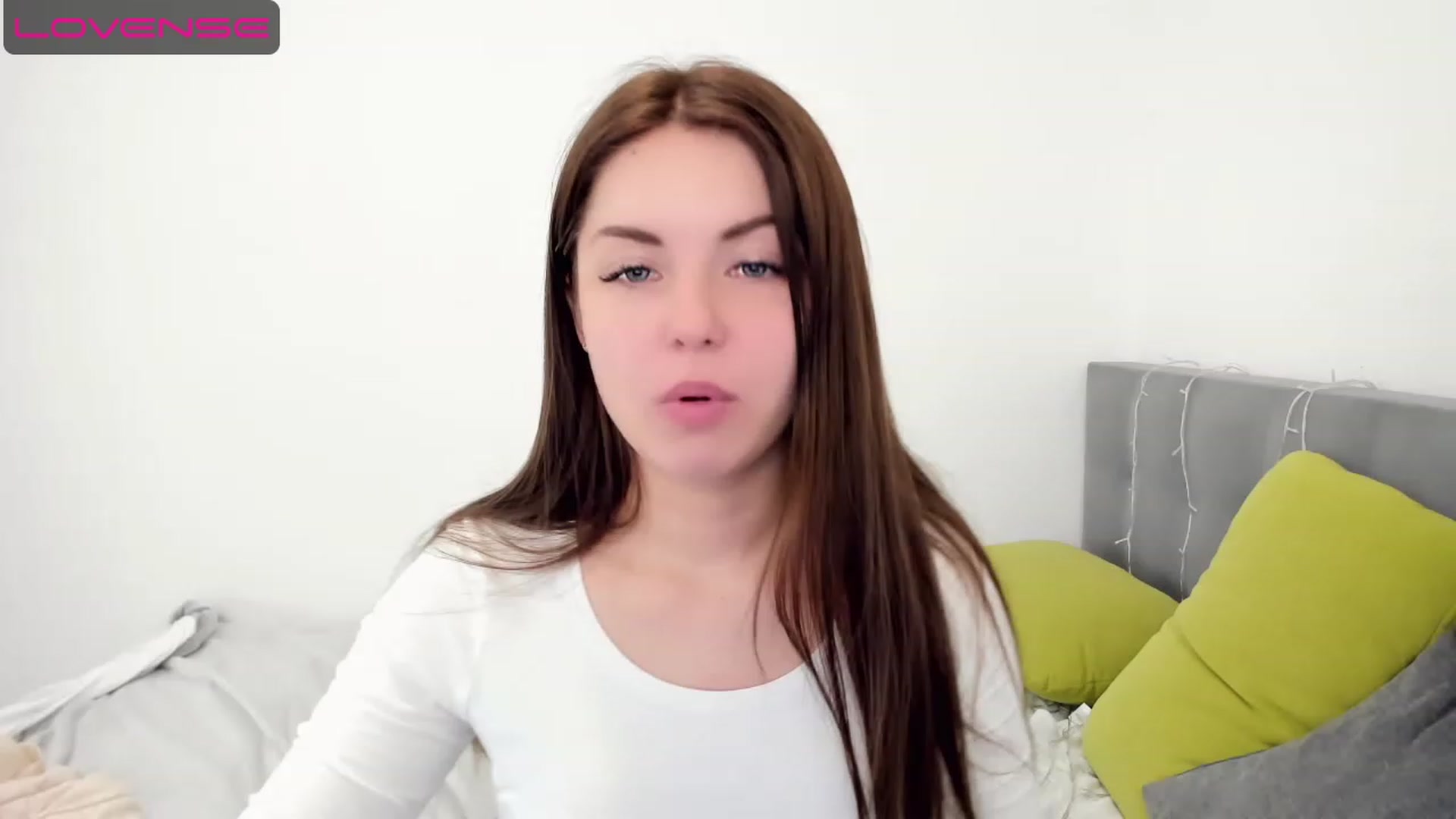 Gallery image thumbnail from Miriam_Mills's myfreecams stream on, 05/08/2023, 12:01 image 2 of 20
