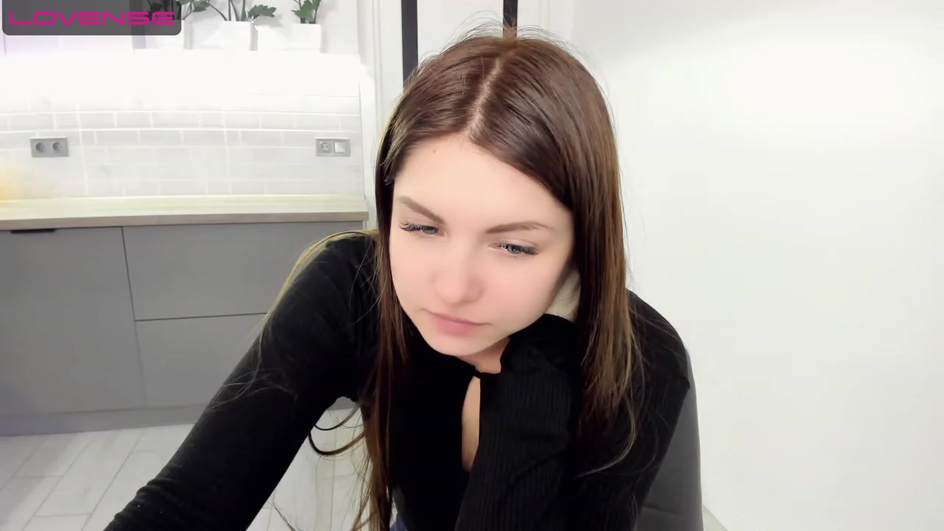 Gallery image thumbnail from Miriam_Mills's myfreecams stream on, 05/10/2023, 09:11 image 12 of 20