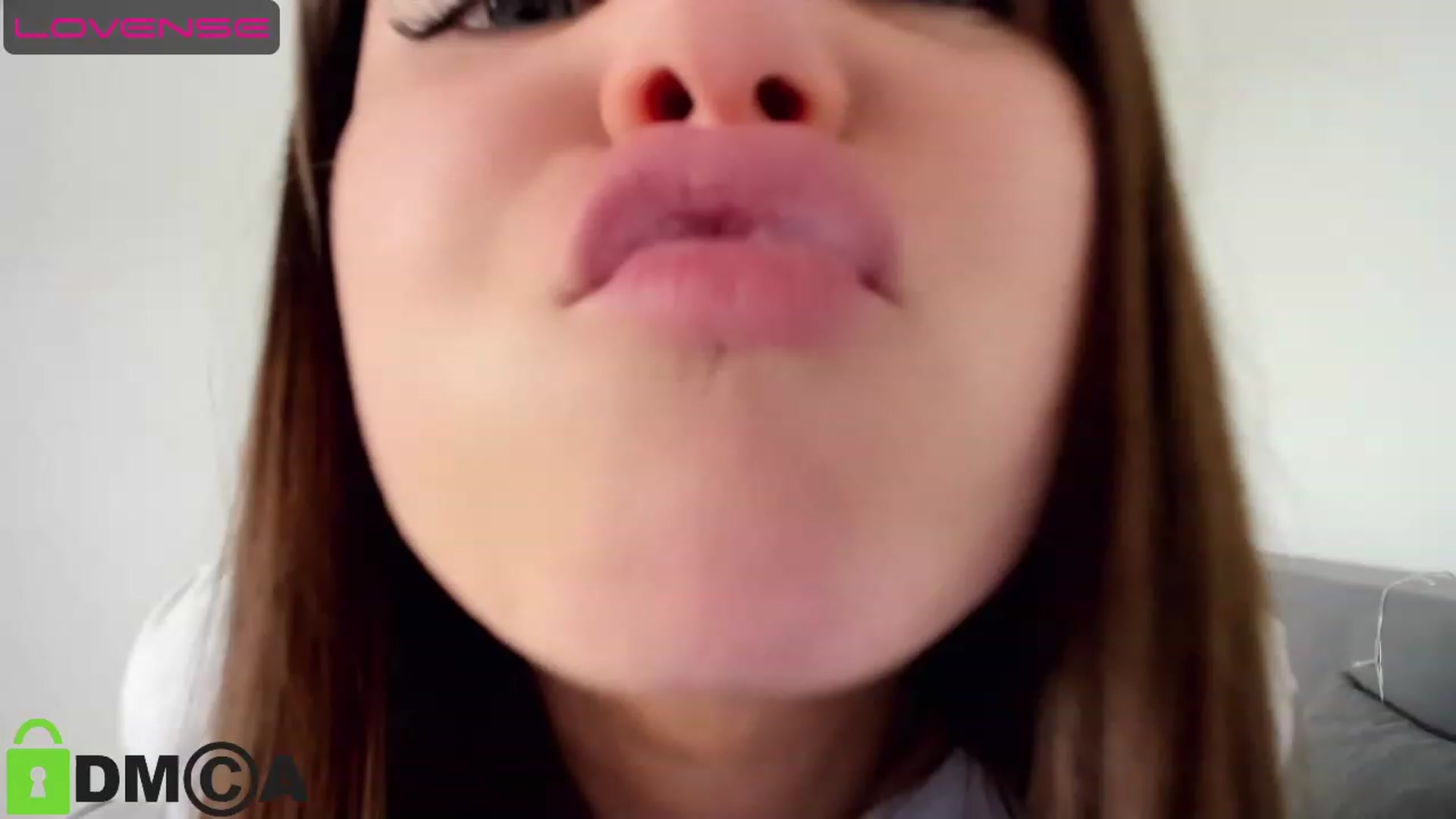 Gallery image thumbnail from Miriam_Mills's myfreecams stream on, 05/12/2023, 12:09 image 17 of 20