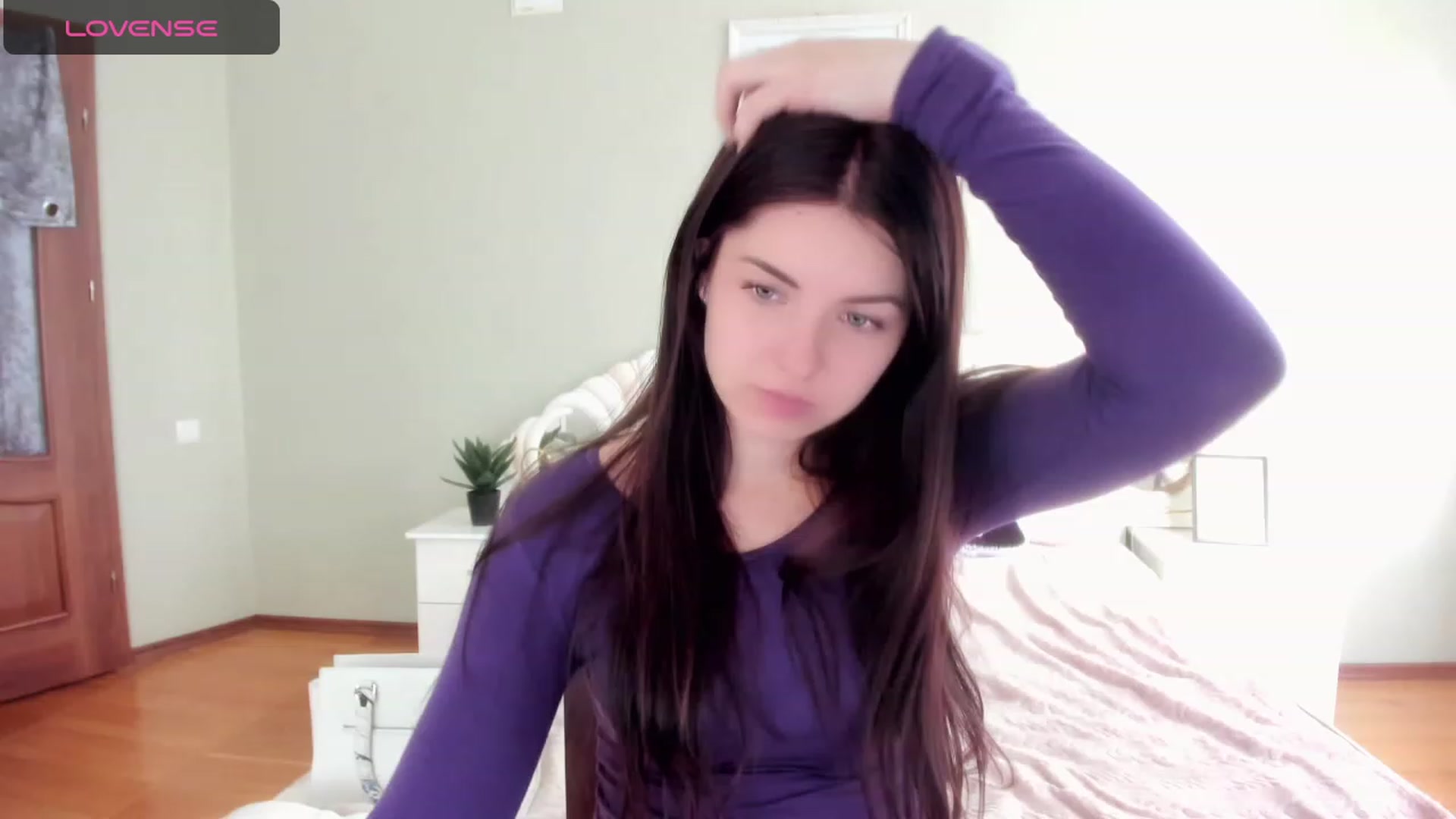 Gallery image thumbnail from Miriam_Mills's myfreecams stream on, 10/17/2023, 10:21 image 10 of 20