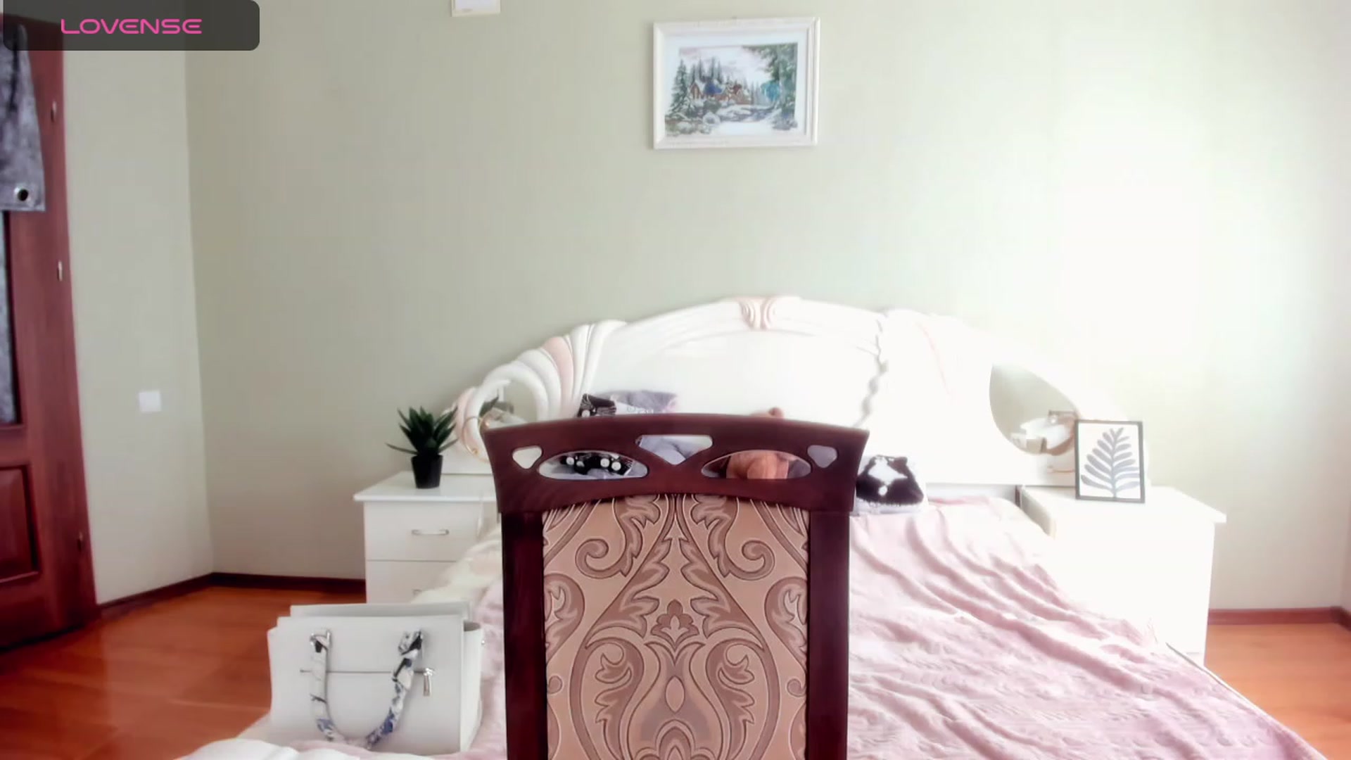 Gallery image thumbnail from Miriam_Mills's myfreecams stream on, 10/17/2023, 10:21 image 13 of 20