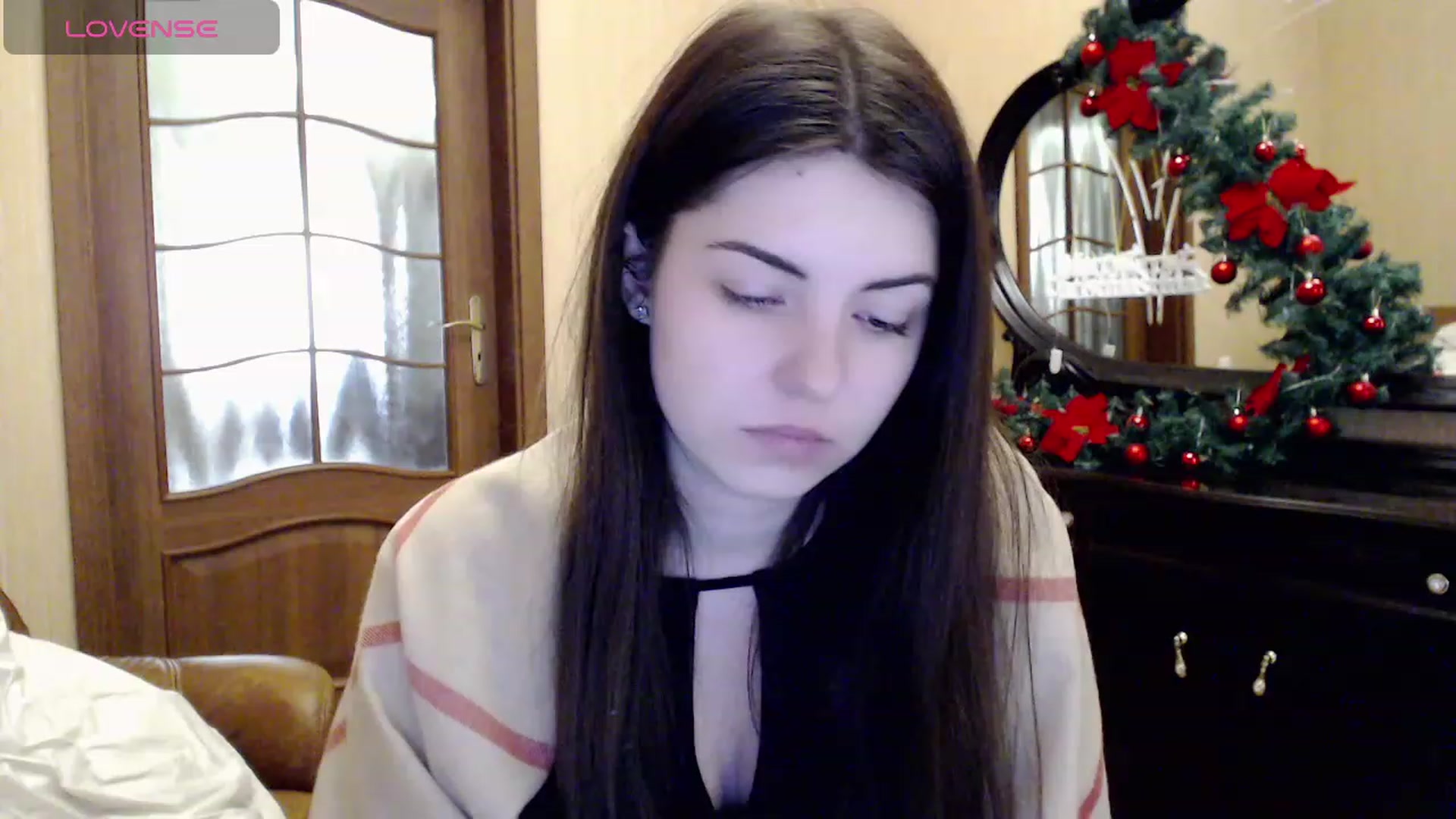 Gallery image thumbnail from Miriam_Mills's myfreecams stream on, 12/26/2023, 10:28 image 17 of 20