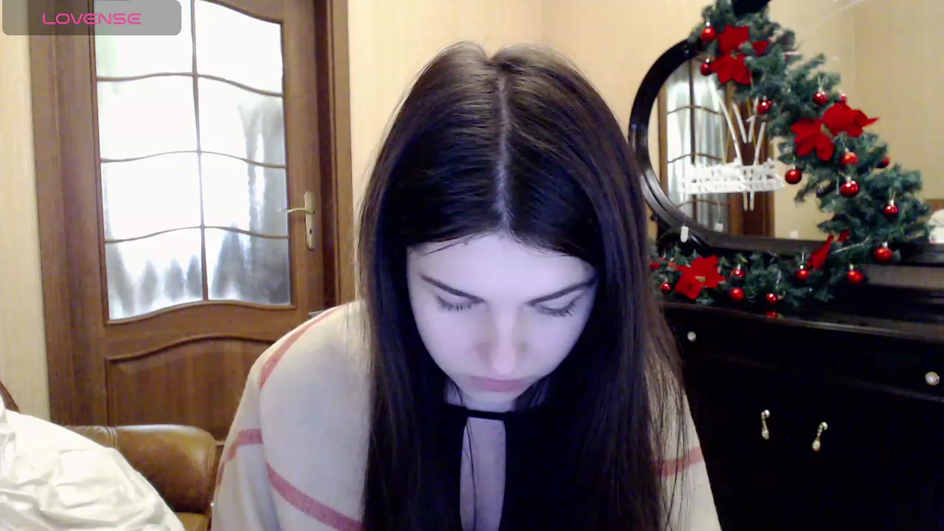 Gallery image thumbnail from Miriam_Mills's myfreecams stream on, 12/26/2023, 10:28 image 10 of 20