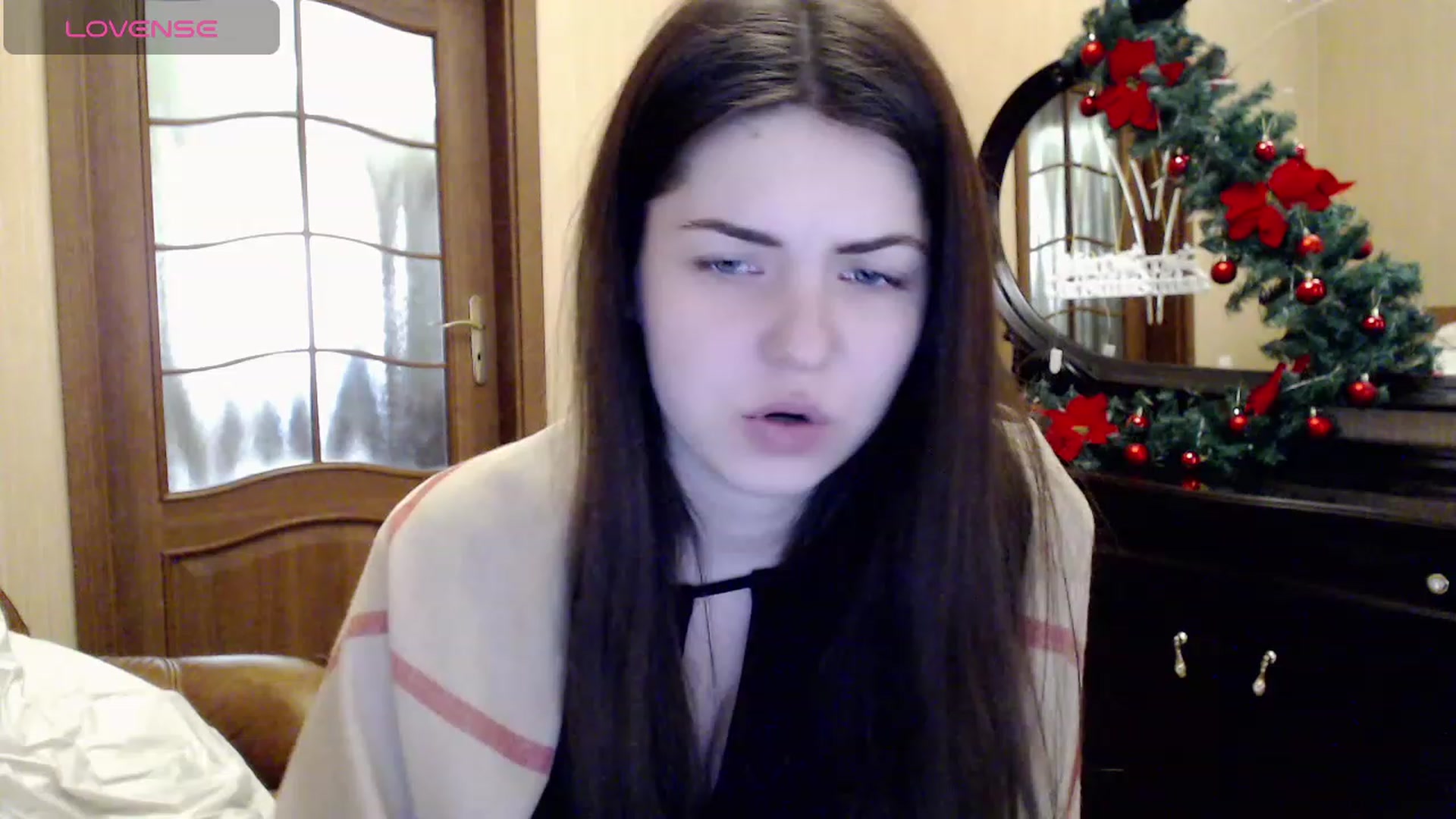 Gallery image thumbnail from Miriam_Mills's myfreecams stream on, 12/26/2023, 10:28 image 16 of 20