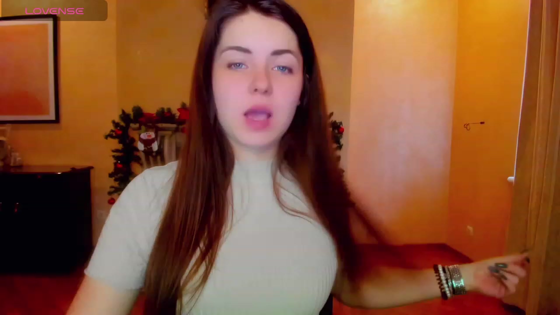 Gallery image thumbnail from Miriam_Mills's myfreecams stream on, 01/02/2024, 09:34 image 13 of 20