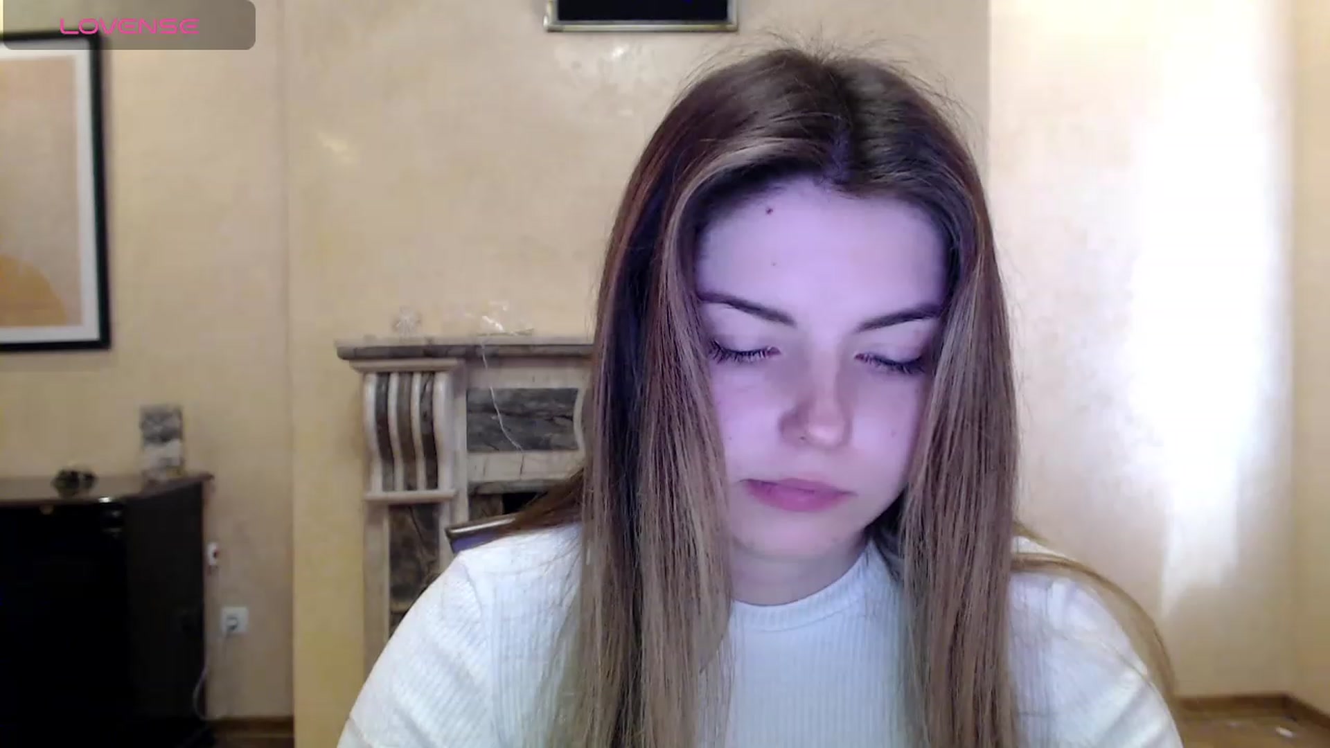 Gallery image thumbnail from Miriam_Mills's myfreecams stream on, 02/12/2024, 10:41 image 10 of 20