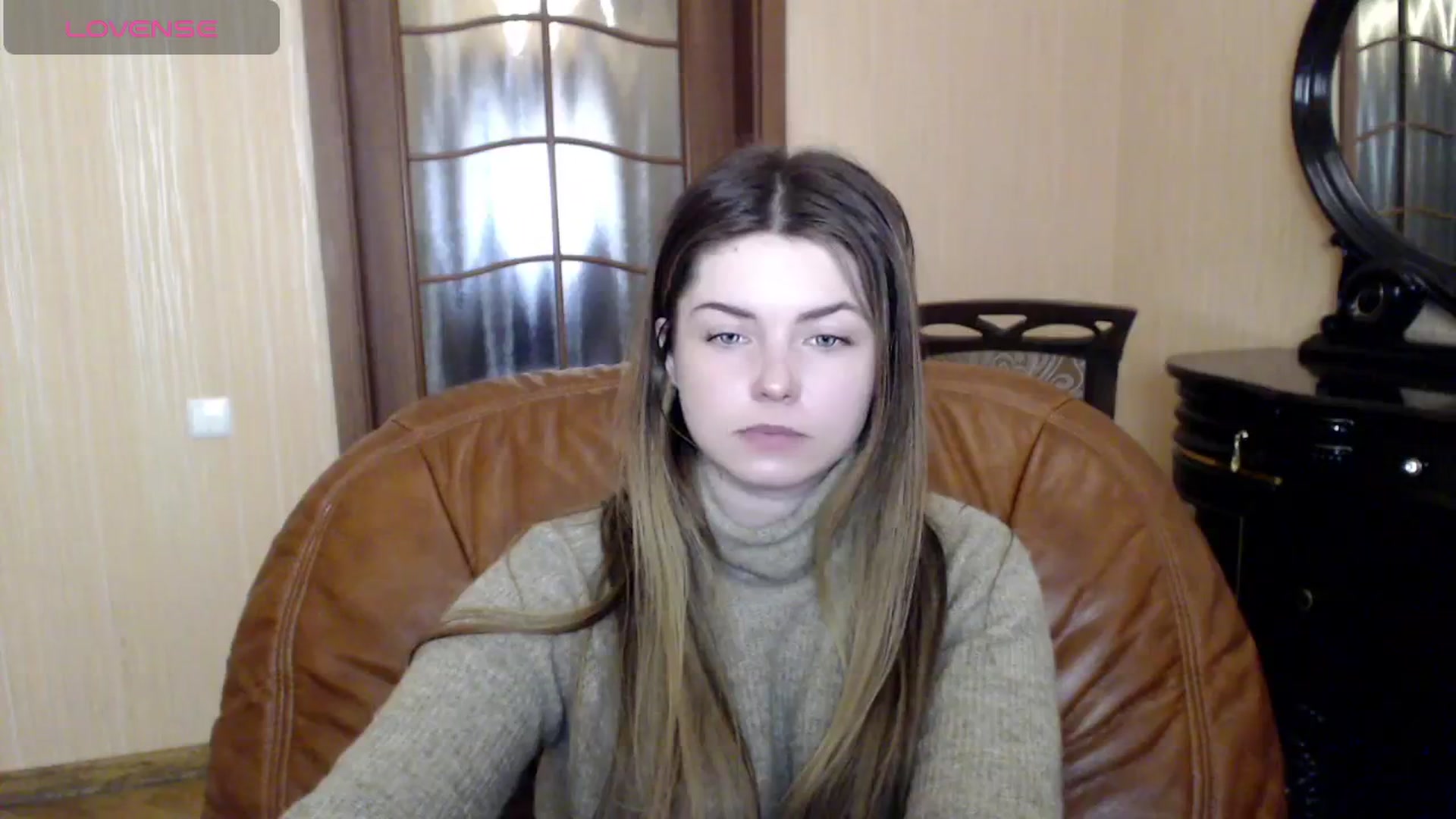 Gallery image thumbnail from Miriam_Mills's myfreecams stream on, 02/26/2024, 10:58 image 11 of 20