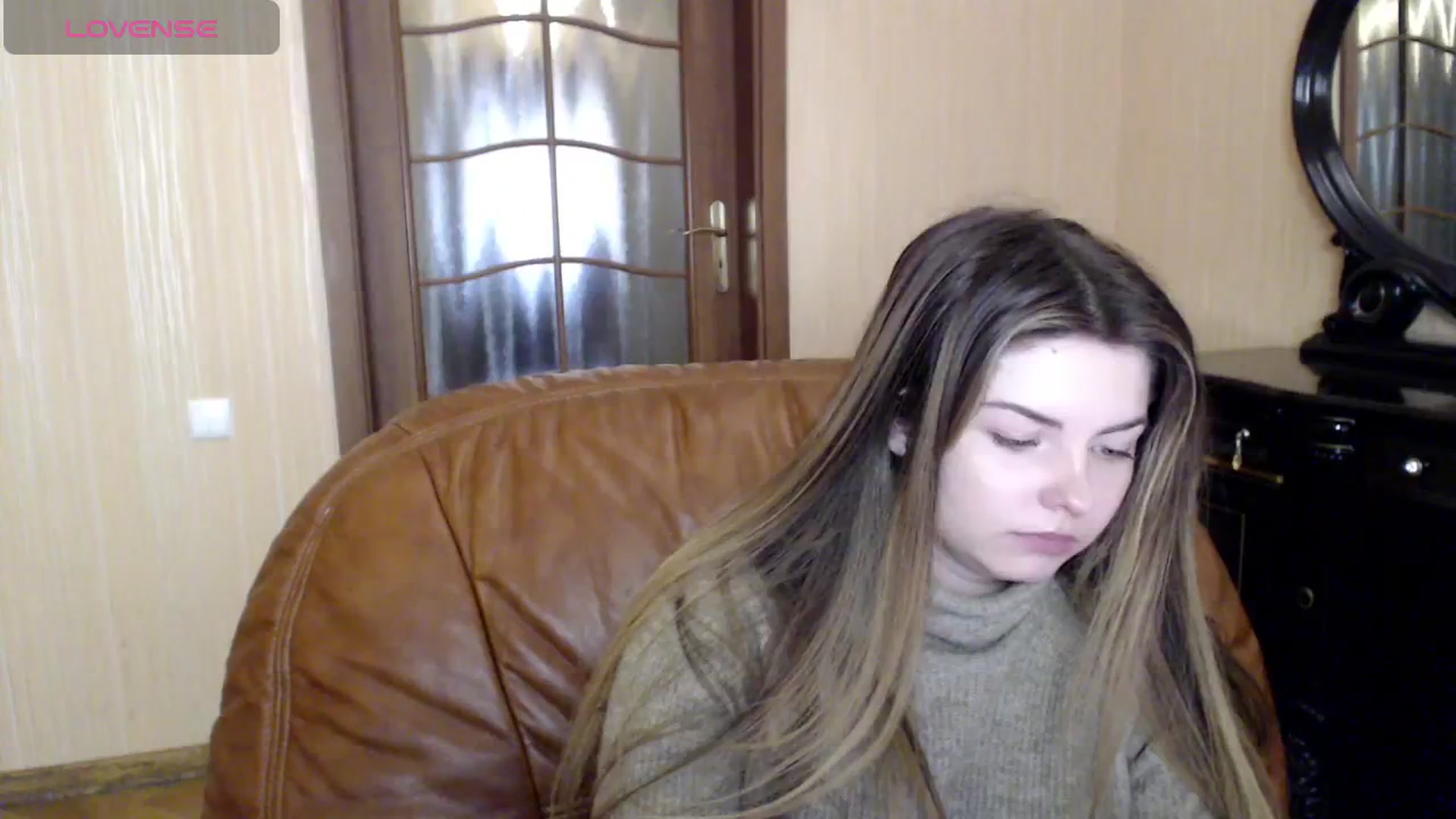 Gallery image thumbnail from Miriam_Mills's myfreecams stream on, 02/26/2024, 10:58 image 16 of 20