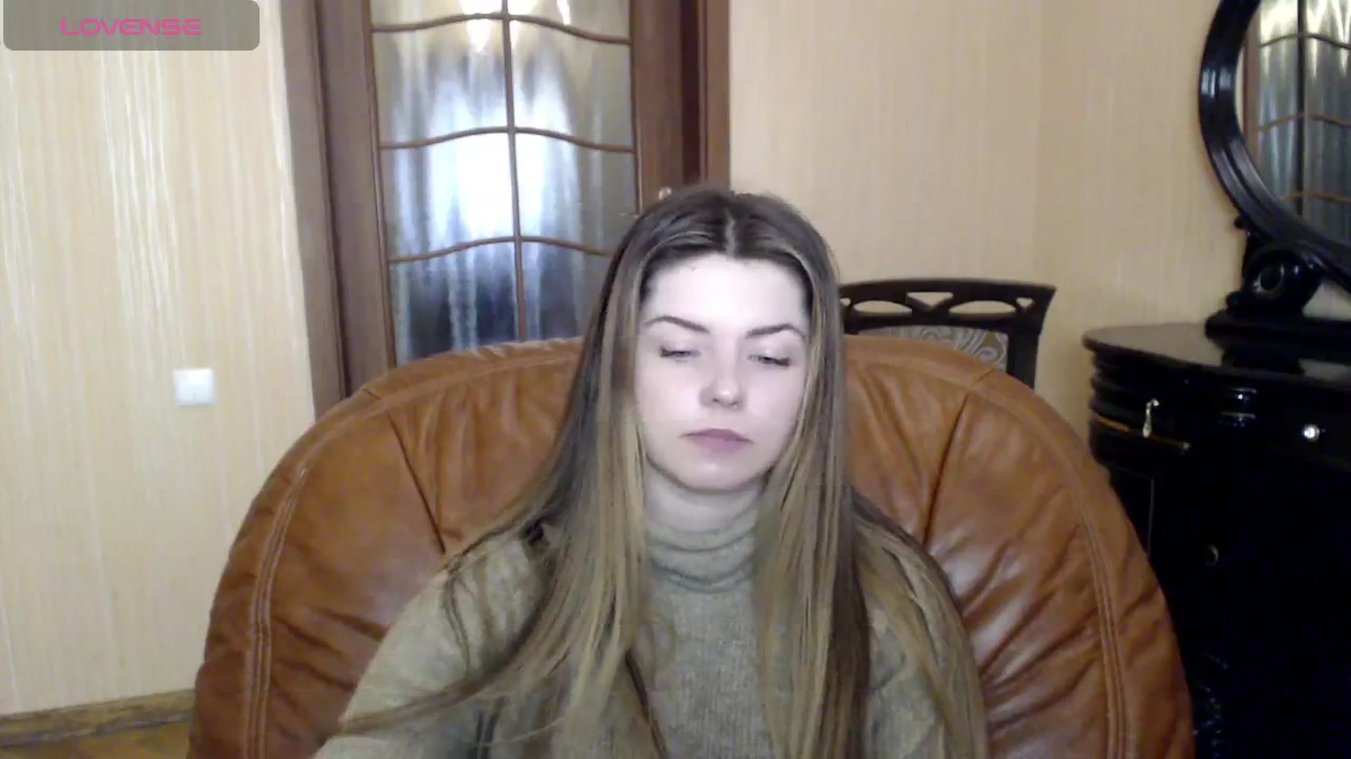 Gallery image thumbnail from Miriam_Mills's myfreecams stream on, 02/26/2024, 10:58 image 17 of 20