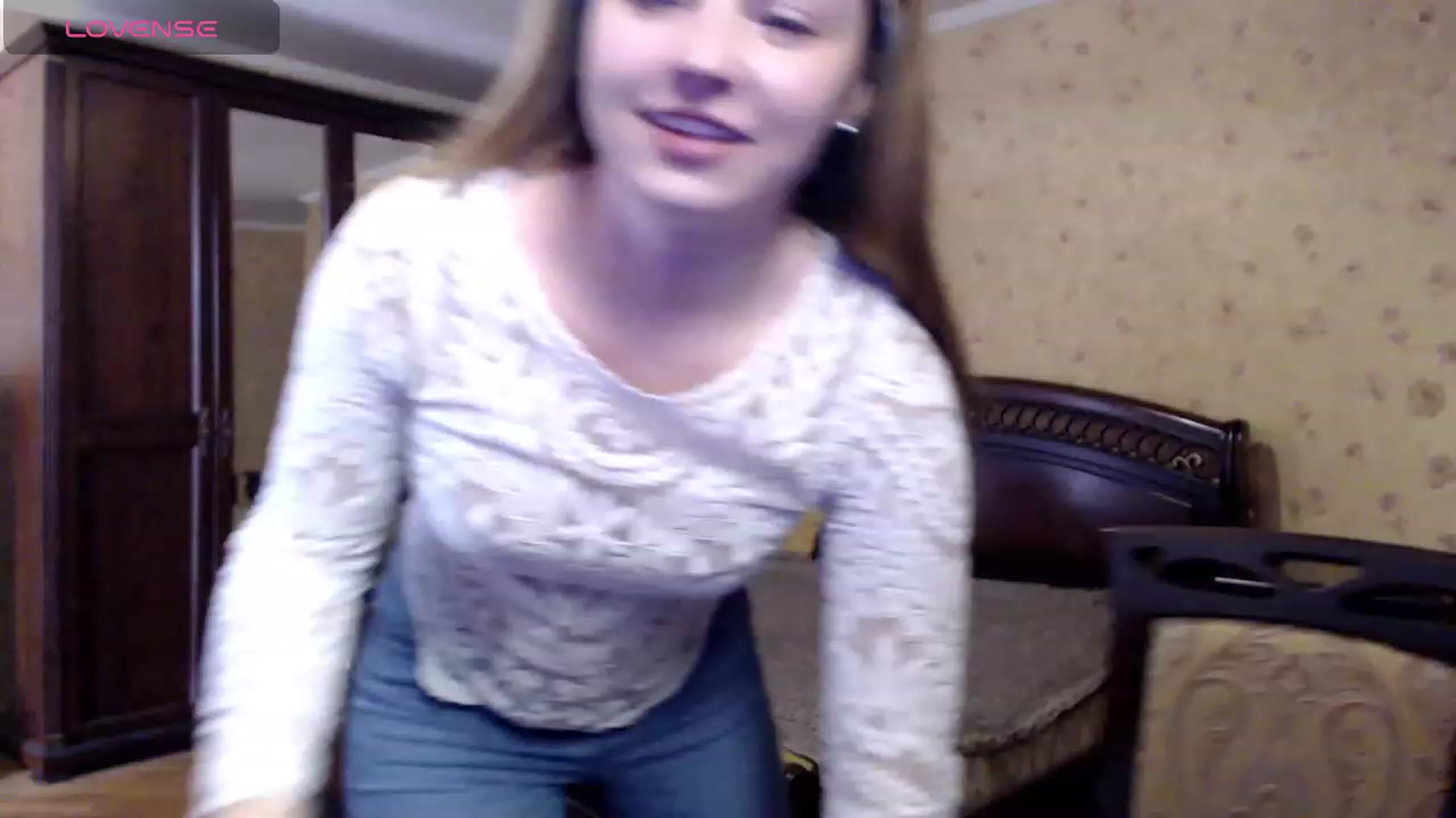 Gallery image thumbnail from Miriam_Mills's myfreecams stream on, 03/08/2024, 10:35 image 9 of 20