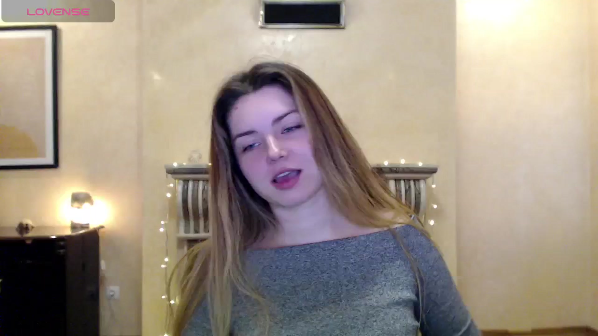 Gallery image thumbnail from Miriam_Mills's myfreecams stream on, 03/13/2024, 08:52 image 14 of 20