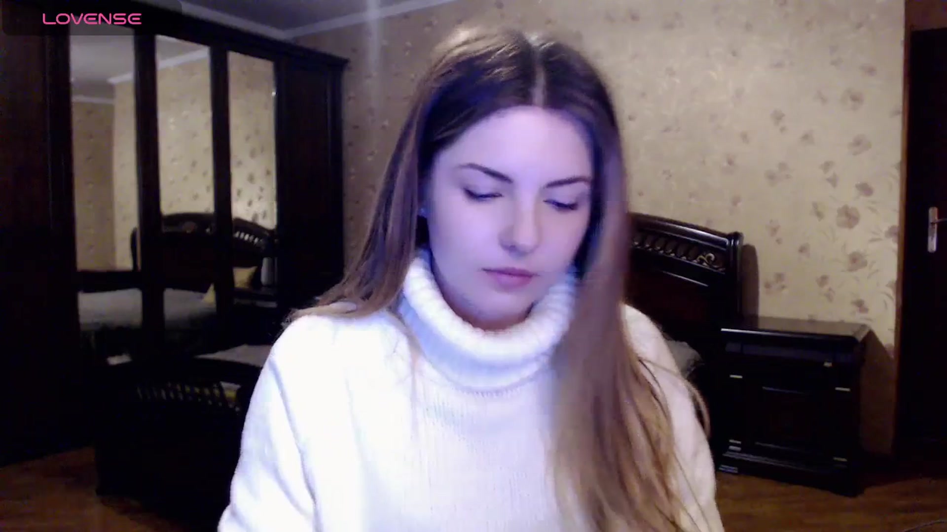 Gallery image thumbnail from Miriam_Mills's myfreecams stream on, 03/18/2024, 08:05 image 7 of 20