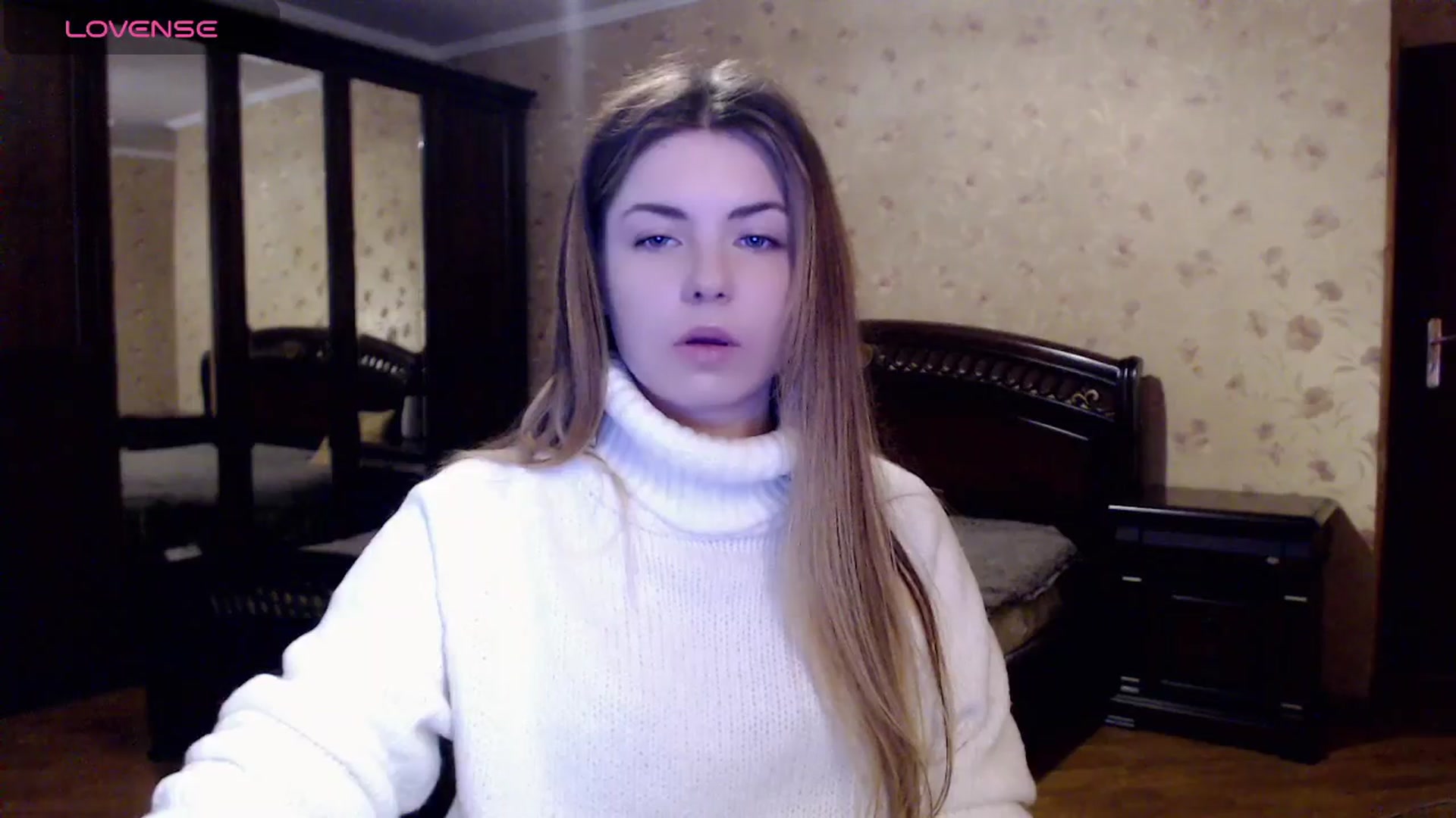 Gallery image thumbnail from Miriam_Mills's myfreecams stream on, 03/18/2024, 08:05 image 14 of 20