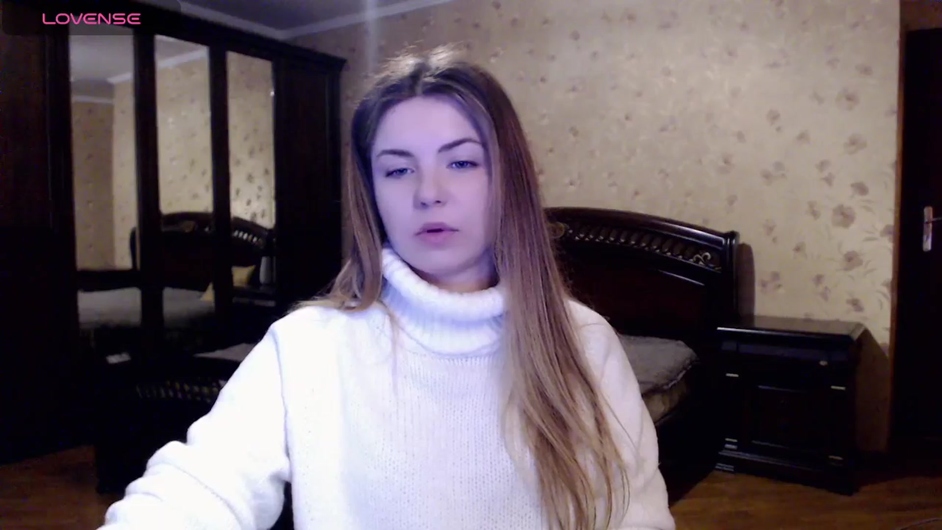 Gallery image thumbnail from Miriam_Mills's myfreecams stream on, 03/18/2024, 08:05 image 12 of 20