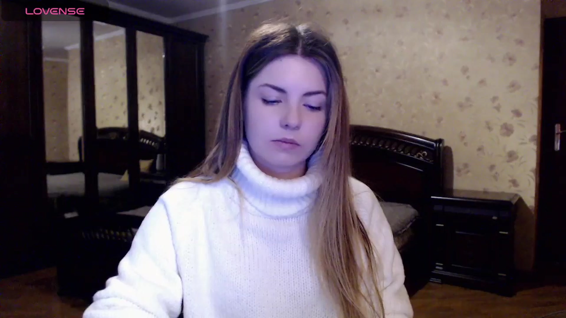 Gallery image thumbnail from Miriam_Mills's myfreecams stream on, 03/18/2024, 08:05 image 10 of 20