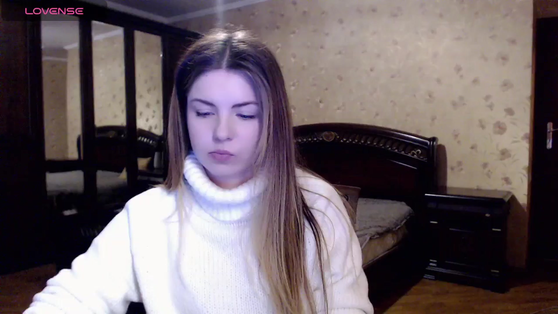 Gallery image thumbnail from Miriam_Mills's myfreecams stream on, 03/18/2024, 08:05 image 1 of 20