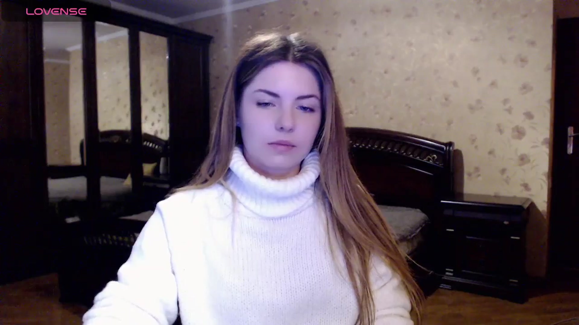 Gallery image thumbnail from Miriam_Mills's myfreecams stream on, 03/18/2024, 08:05 image 6 of 20