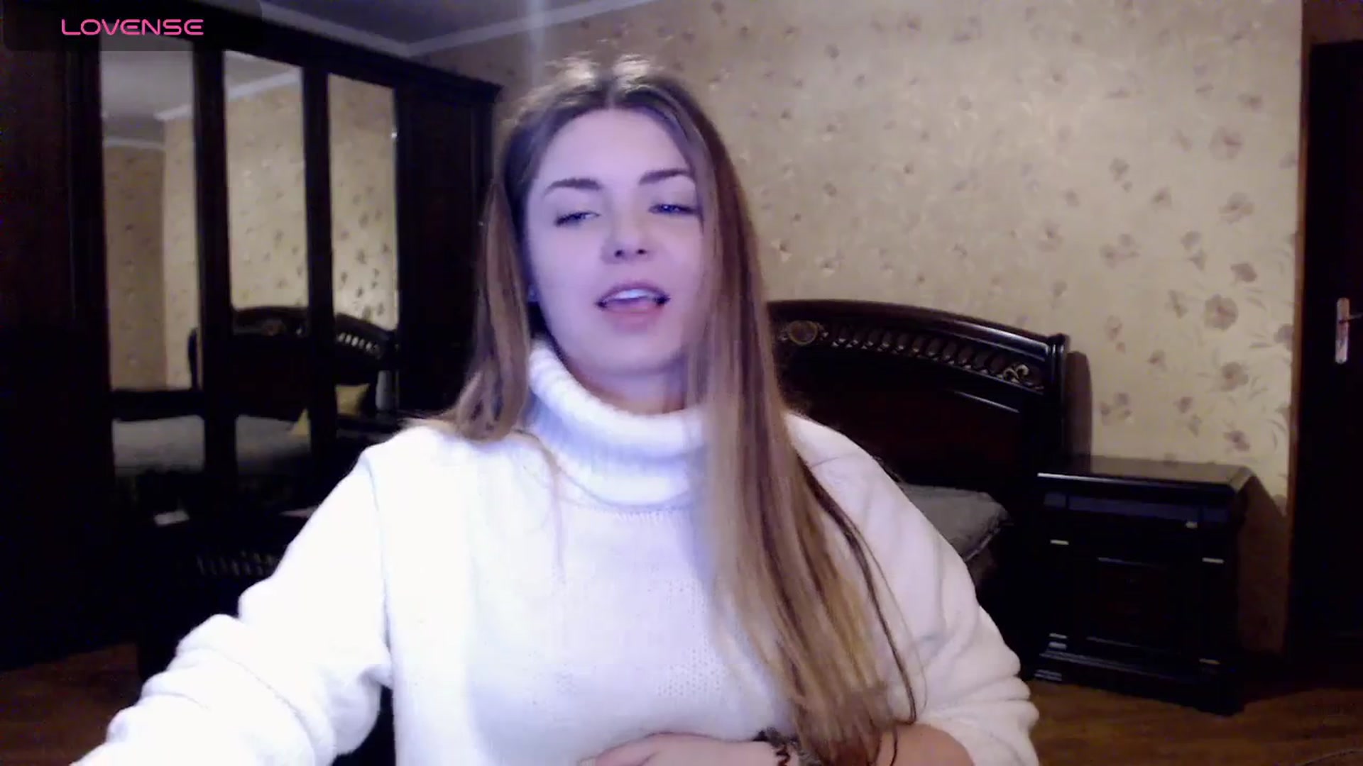 Gallery image thumbnail from Miriam_Mills's myfreecams stream on, 03/18/2024, 08:05 image 18 of 20