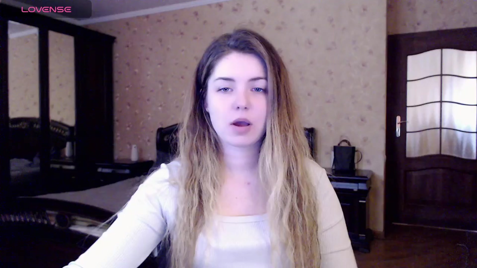 Gallery image thumbnail from Miriam_Mills's myfreecams stream on, 03/25/2024, 11:16 image 17 of 20