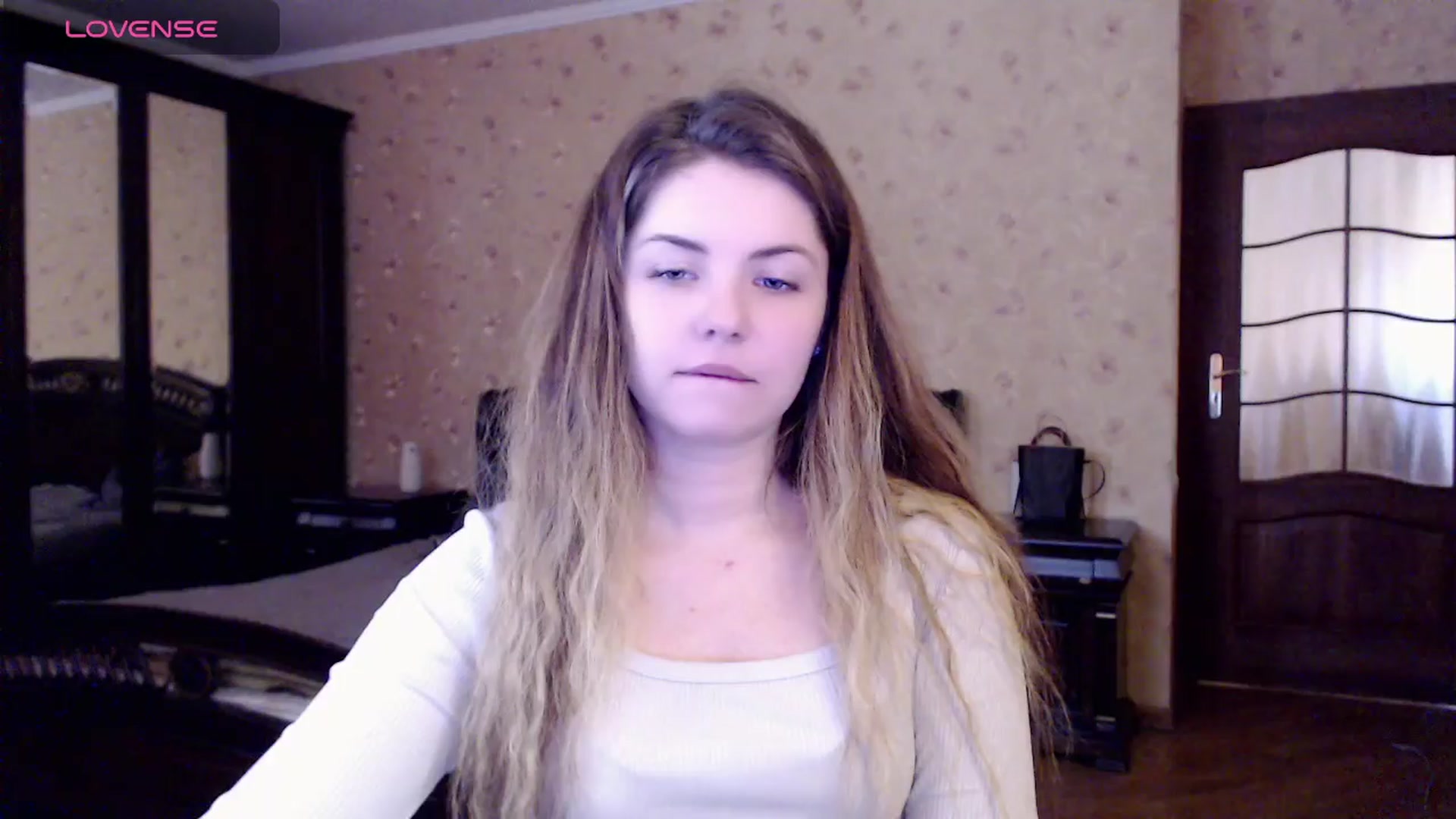 Gallery image thumbnail from Miriam_Mills's myfreecams stream on, 03/25/2024, 11:16 image 15 of 20