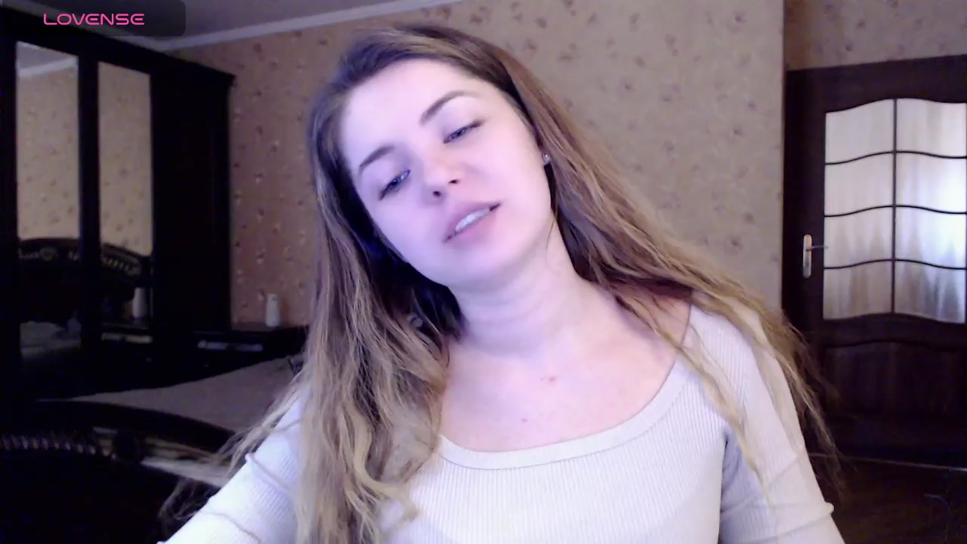 Gallery image thumbnail from Miriam_Mills's myfreecams stream on, 03/25/2024, 11:16 image 13 of 20
