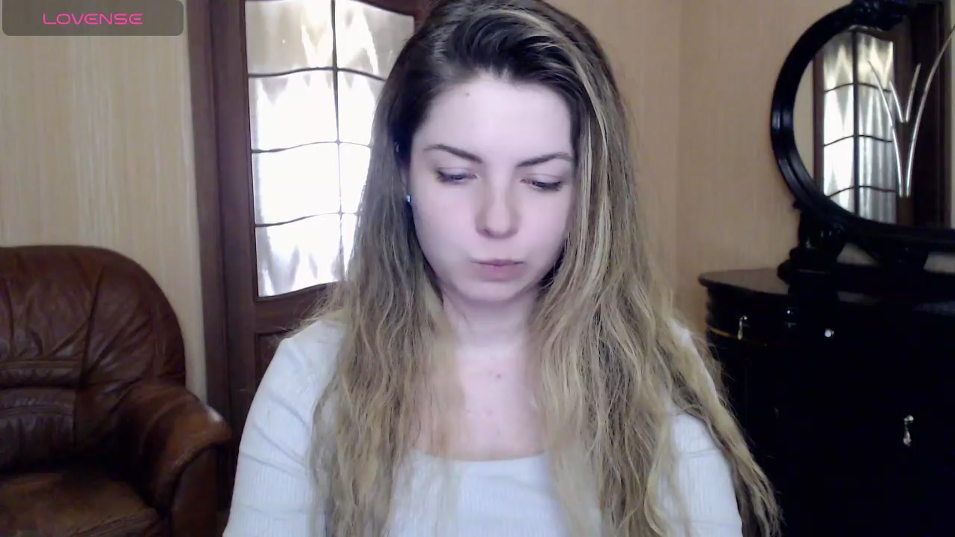 Gallery image thumbnail from Miriam_Mills's myfreecams stream on, 03/26/2024, 11:40 image 4 of 20