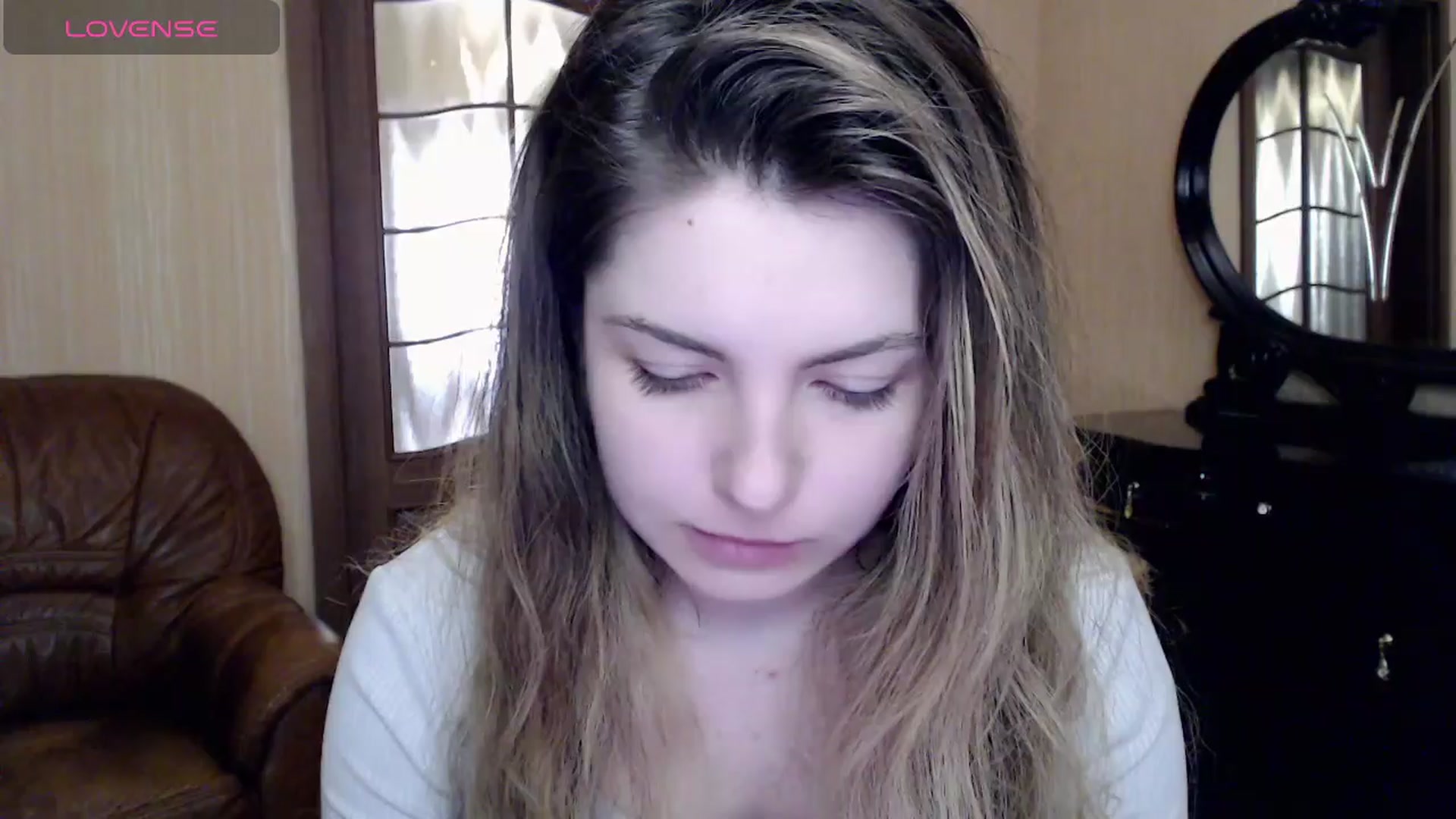 Gallery image thumbnail from Miriam_Mills's myfreecams stream on, 03/26/2024, 11:40 image 16 of 20