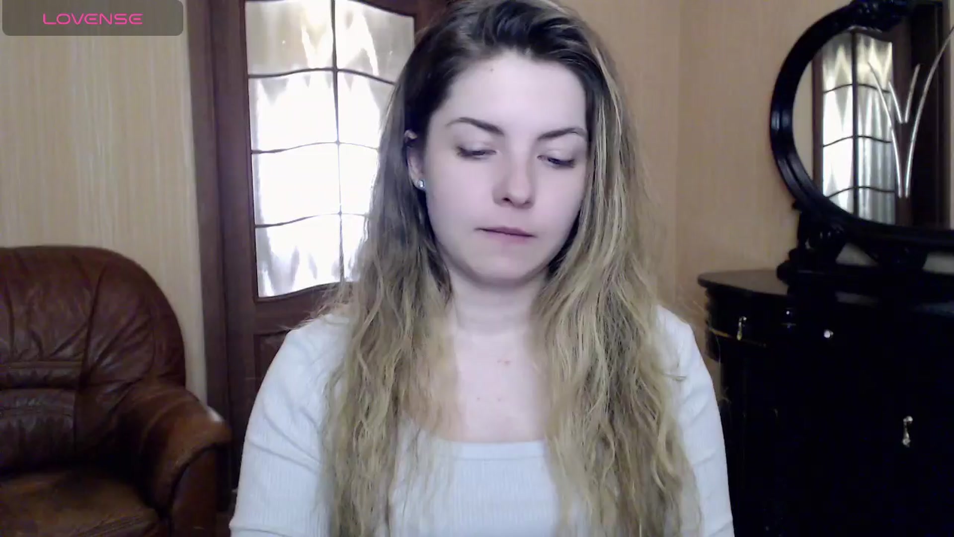Gallery image thumbnail from Miriam_Mills's myfreecams stream on, 03/26/2024, 11:40 image 6 of 20