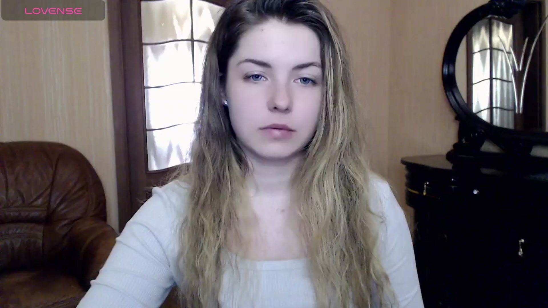 Gallery image thumbnail from Miriam_Mills's myfreecams stream on, 03/26/2024, 11:40 image 17 of 20