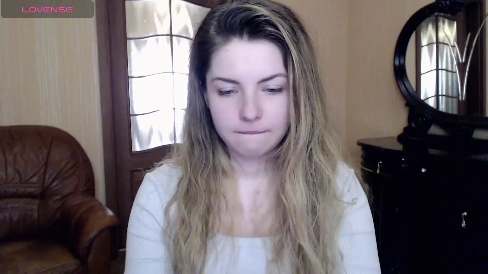 Gallery image thumbnail from Miriam_Mills's myfreecams stream on, 03/26/2024, 11:40 image 1 of 20