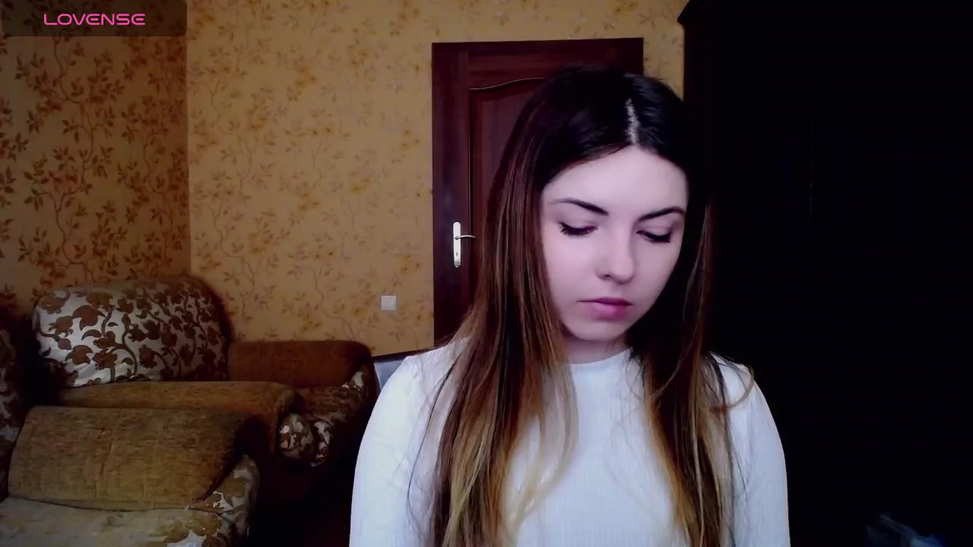 Gallery image thumbnail from Miriam_Mills's myfreecams stream on, 03/27/2024, 08:58 image 10 of 20
