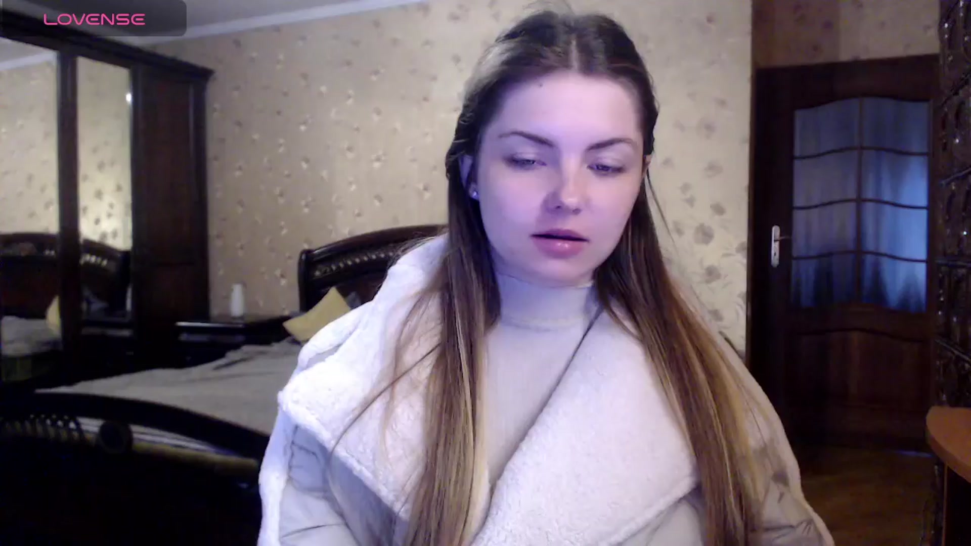 Gallery image thumbnail from Miriam_Mills's myfreecams stream on, 04/03/2024, 08:12 image 7 of 20
