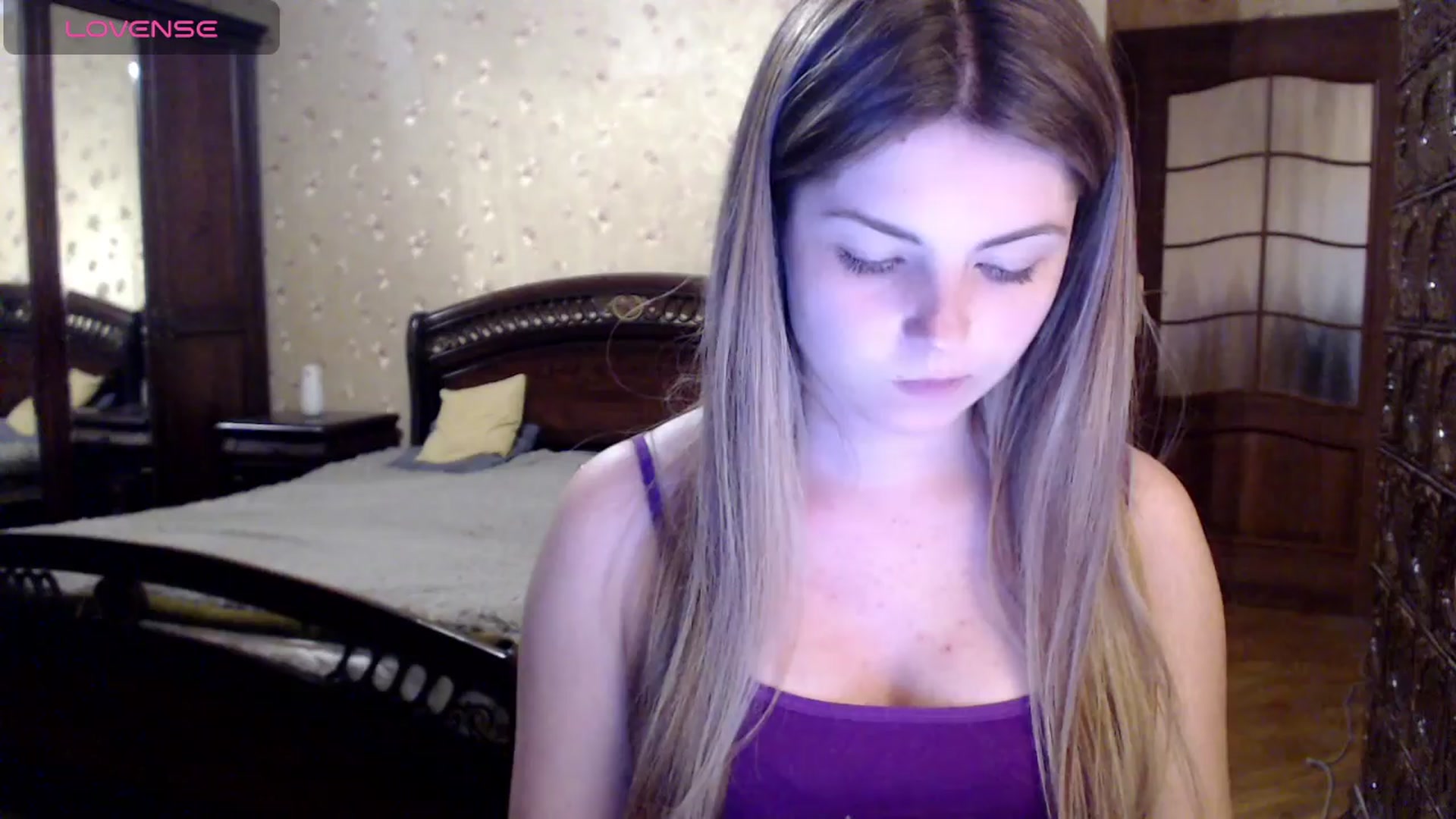 Gallery image thumbnail from Miriam_Mills's myfreecams stream on, 04/15/2024, 09:20 image 15 of 20
