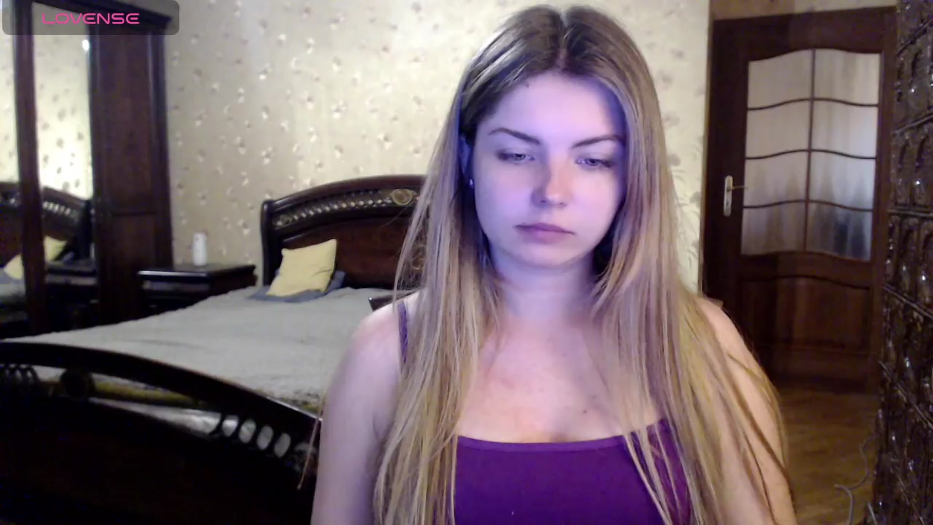Gallery image thumbnail from Miriam_Mills's myfreecams stream on, 04/15/2024, 09:20 image 3 of 20