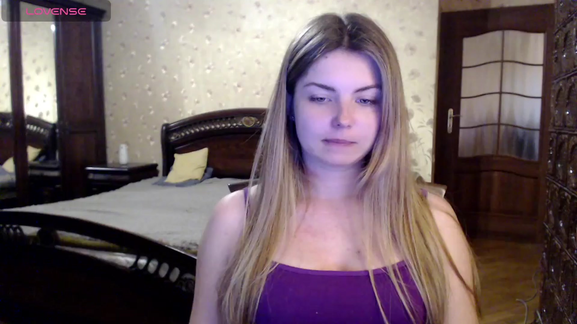 Gallery image thumbnail from Miriam_Mills's myfreecams stream on, 04/15/2024, 09:20 image 8 of 20