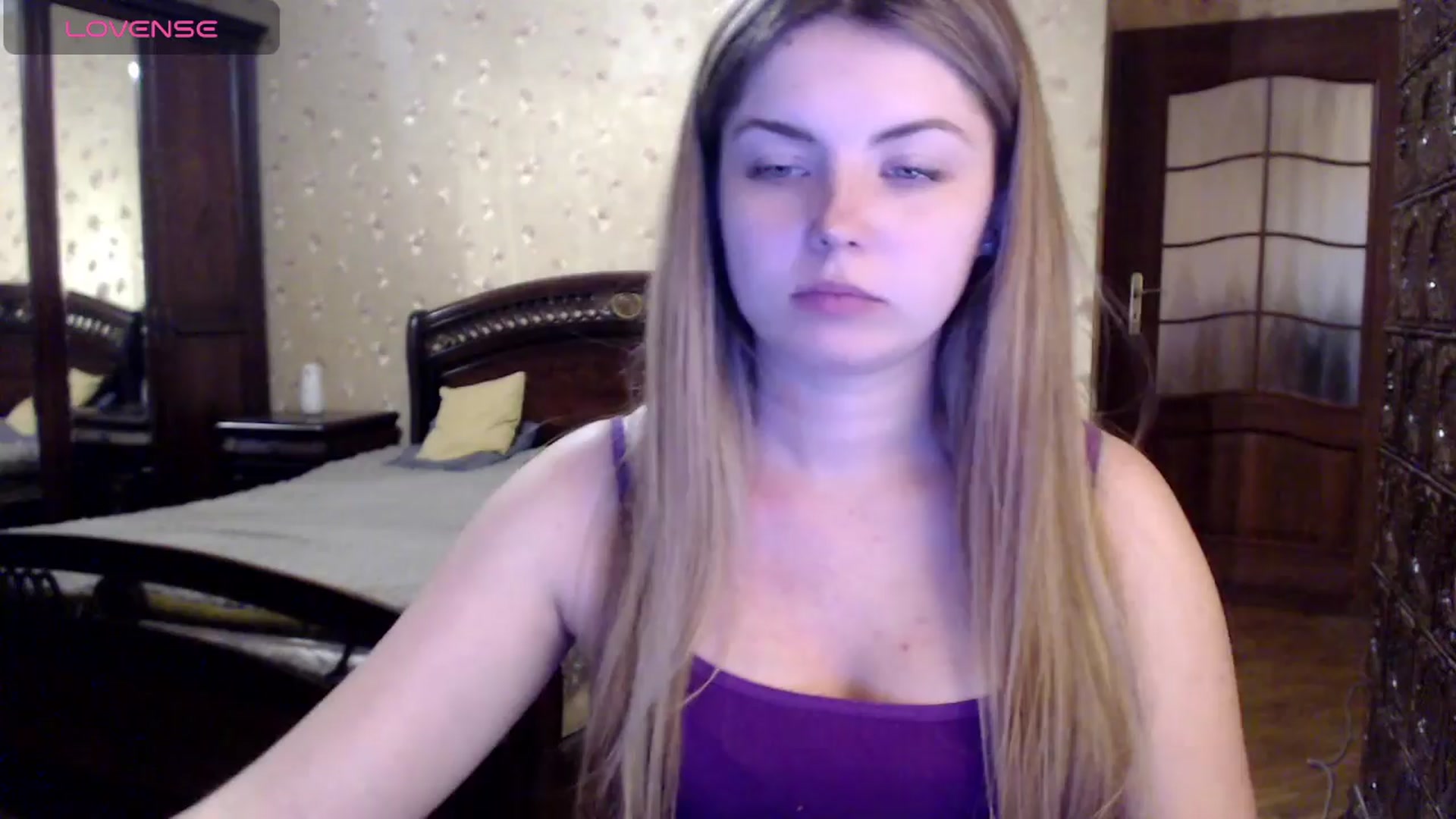 Gallery image thumbnail from Miriam_Mills's myfreecams stream on, 04/15/2024, 09:20 image 14 of 20