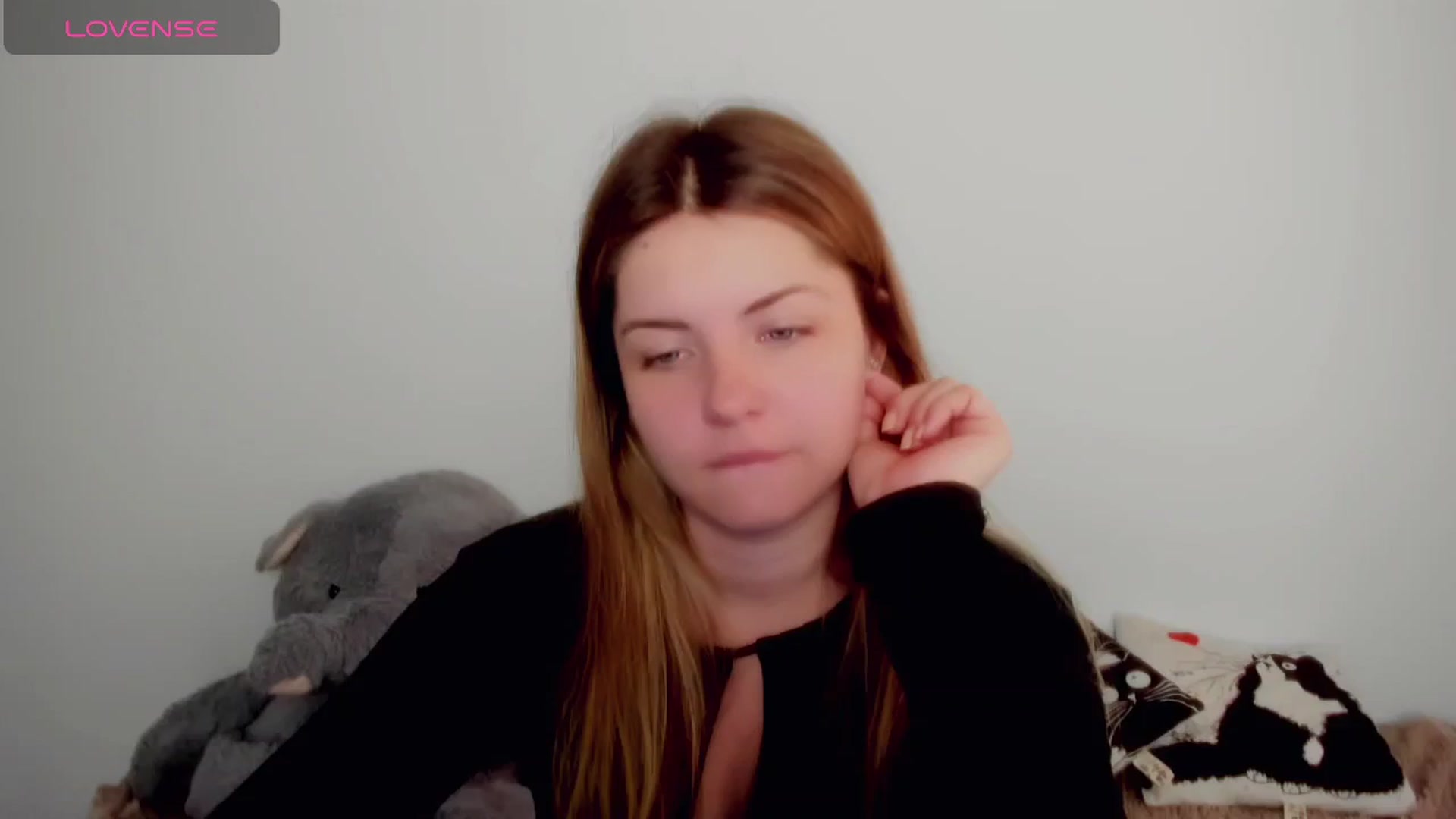 Gallery image thumbnail from Miriam_Mills's myfreecams stream on, 04/23/2024, 08:28 image 2 of 20